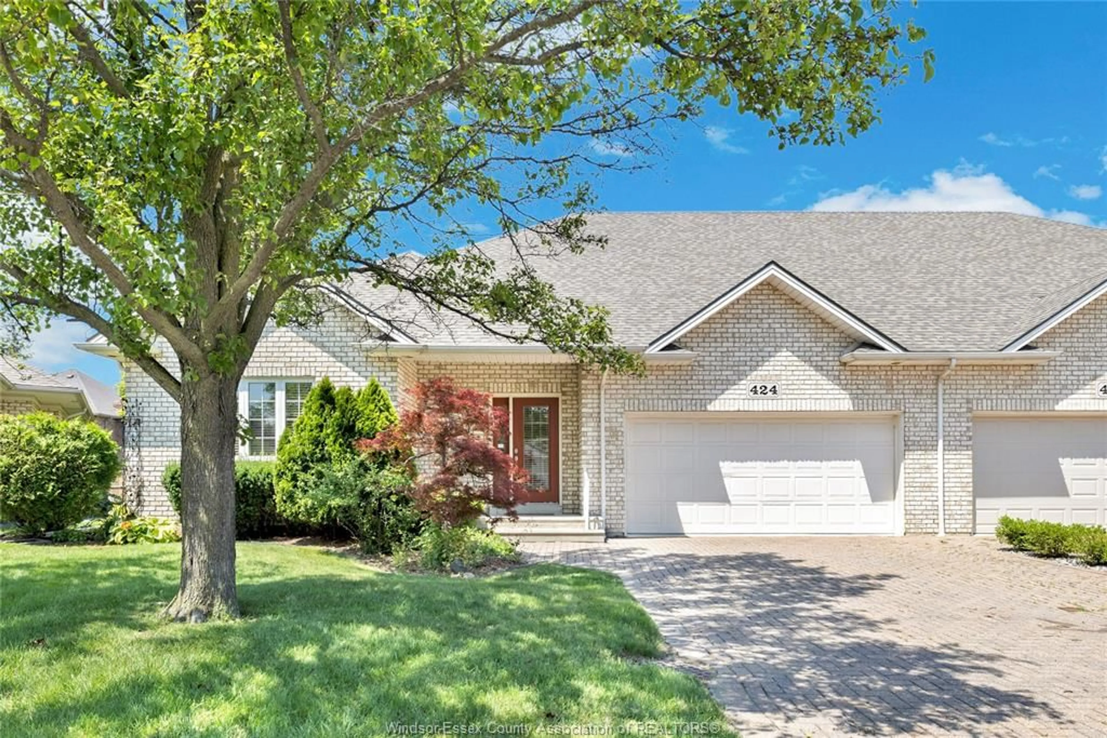 Home with brick exterior material, street for 424 Caritas, Tecumseh Ontario N8N 4Y4