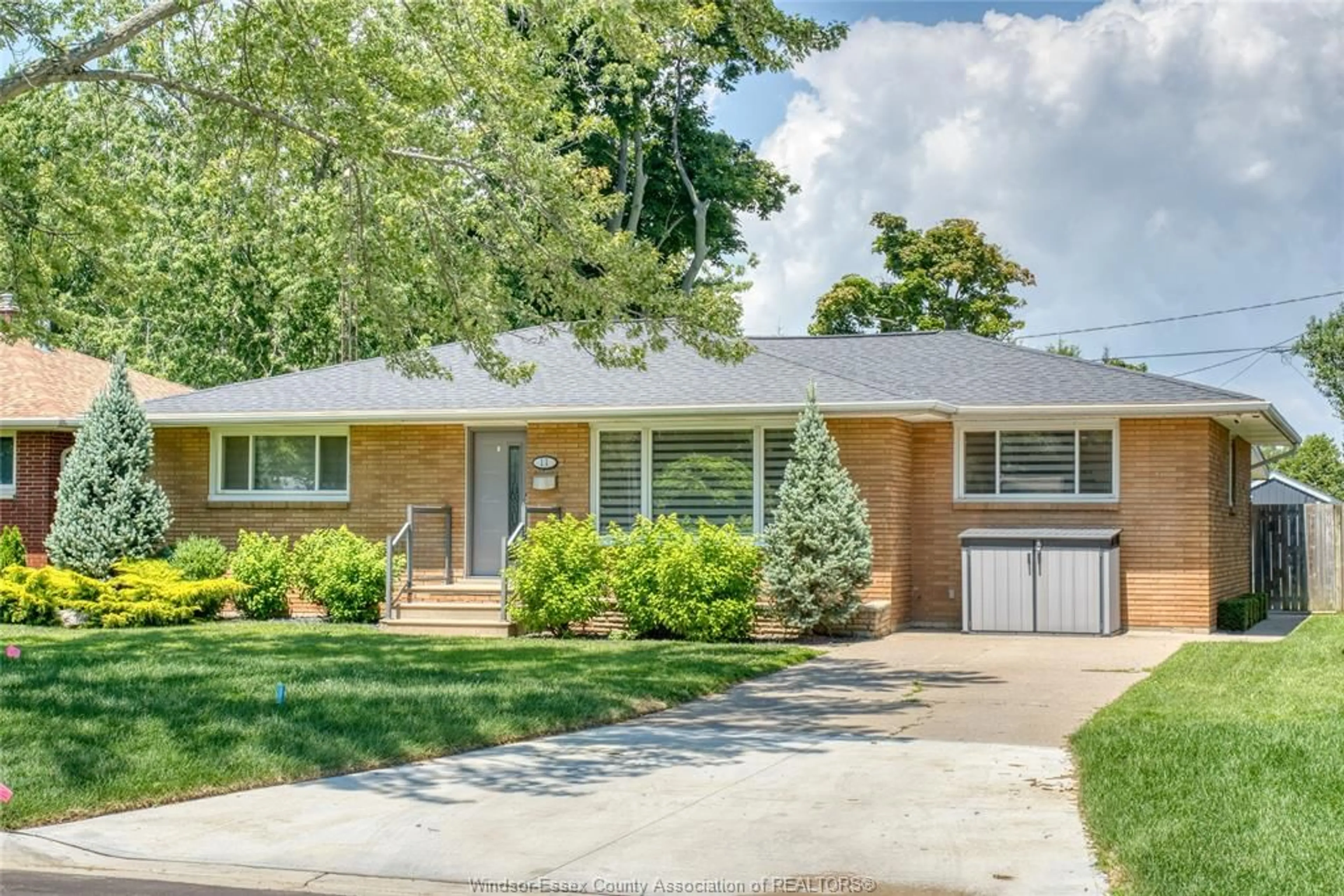 Home with brick exterior material, street for 11 MARGARET, Leamington Ontario N8H 2J9