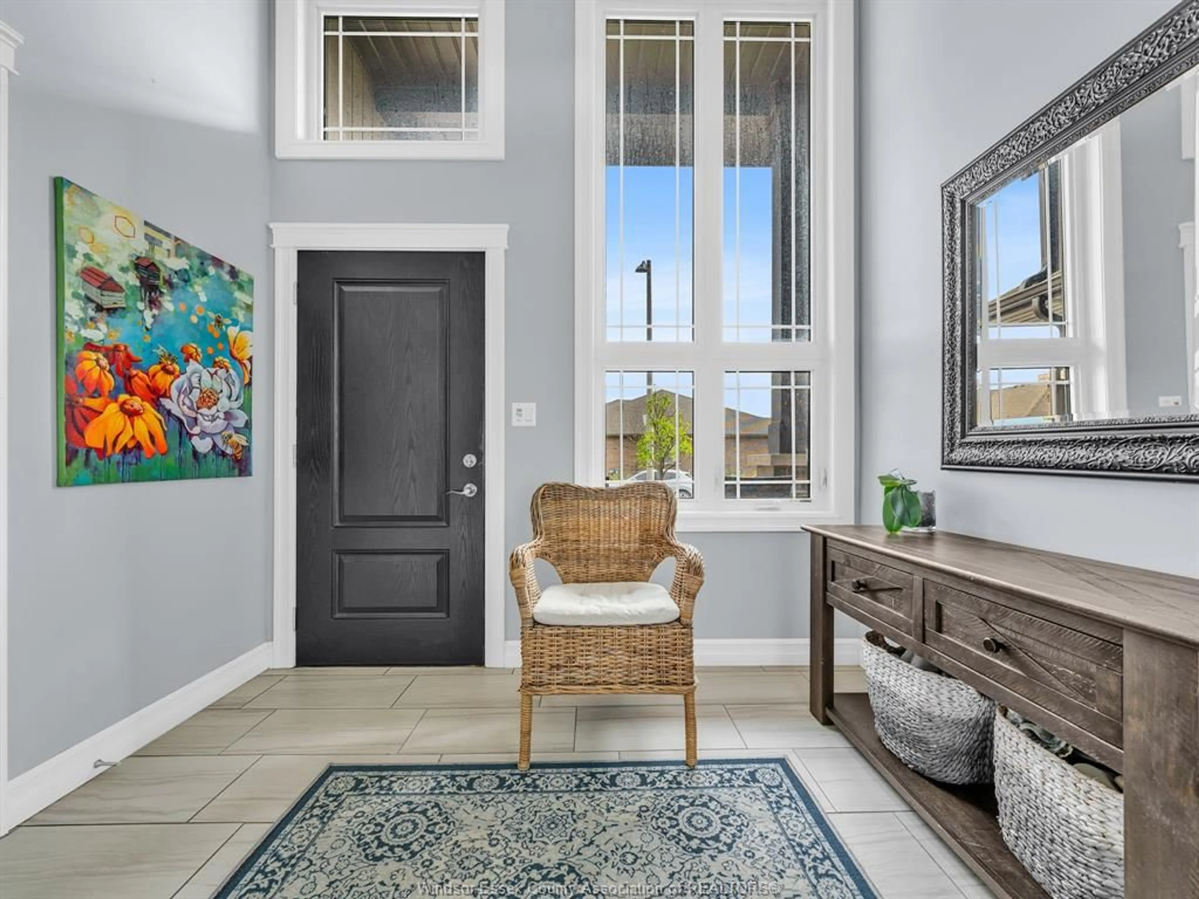 Indoor entryway for 11944 THISTLEDOWN, Windsor Ontario N8P 0B7