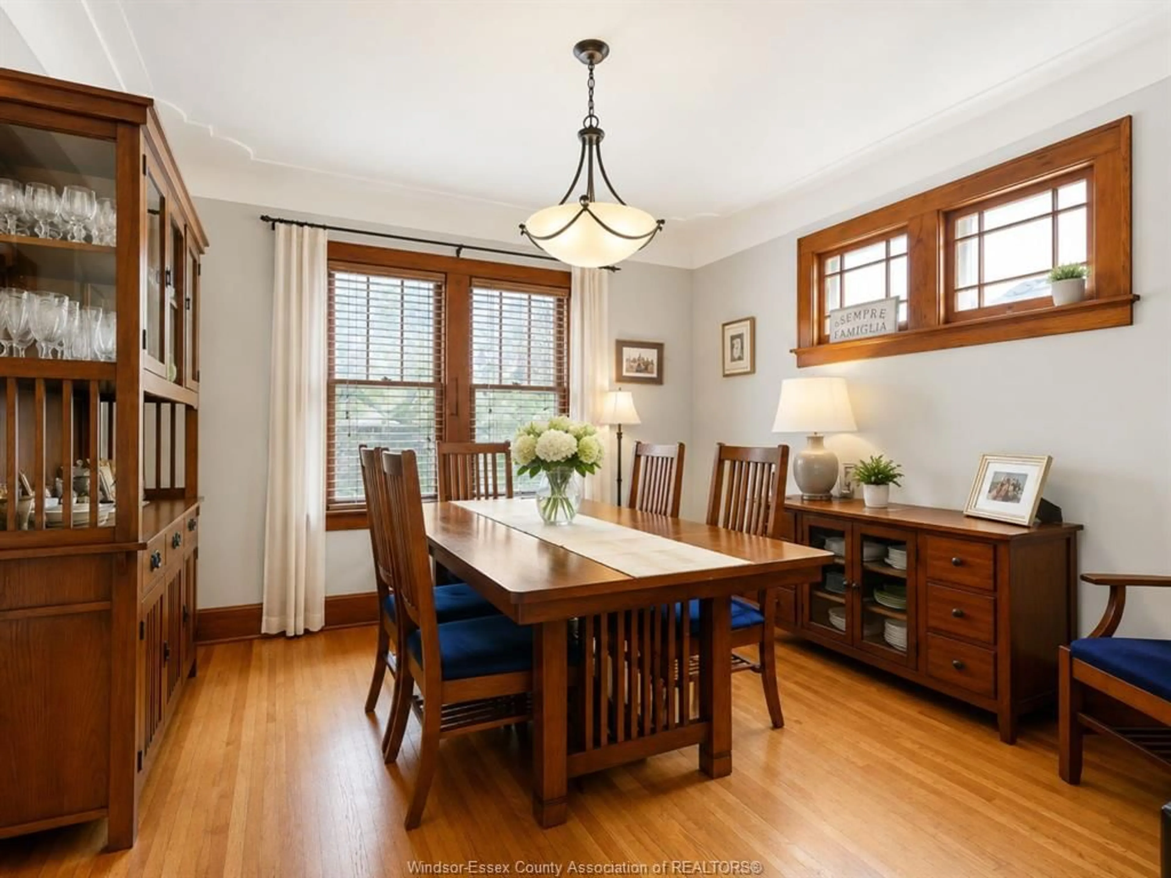 Dining room, wood/laminate floor for 2306 LINCOLN Rd, Windsor Ontario N8W 2R5