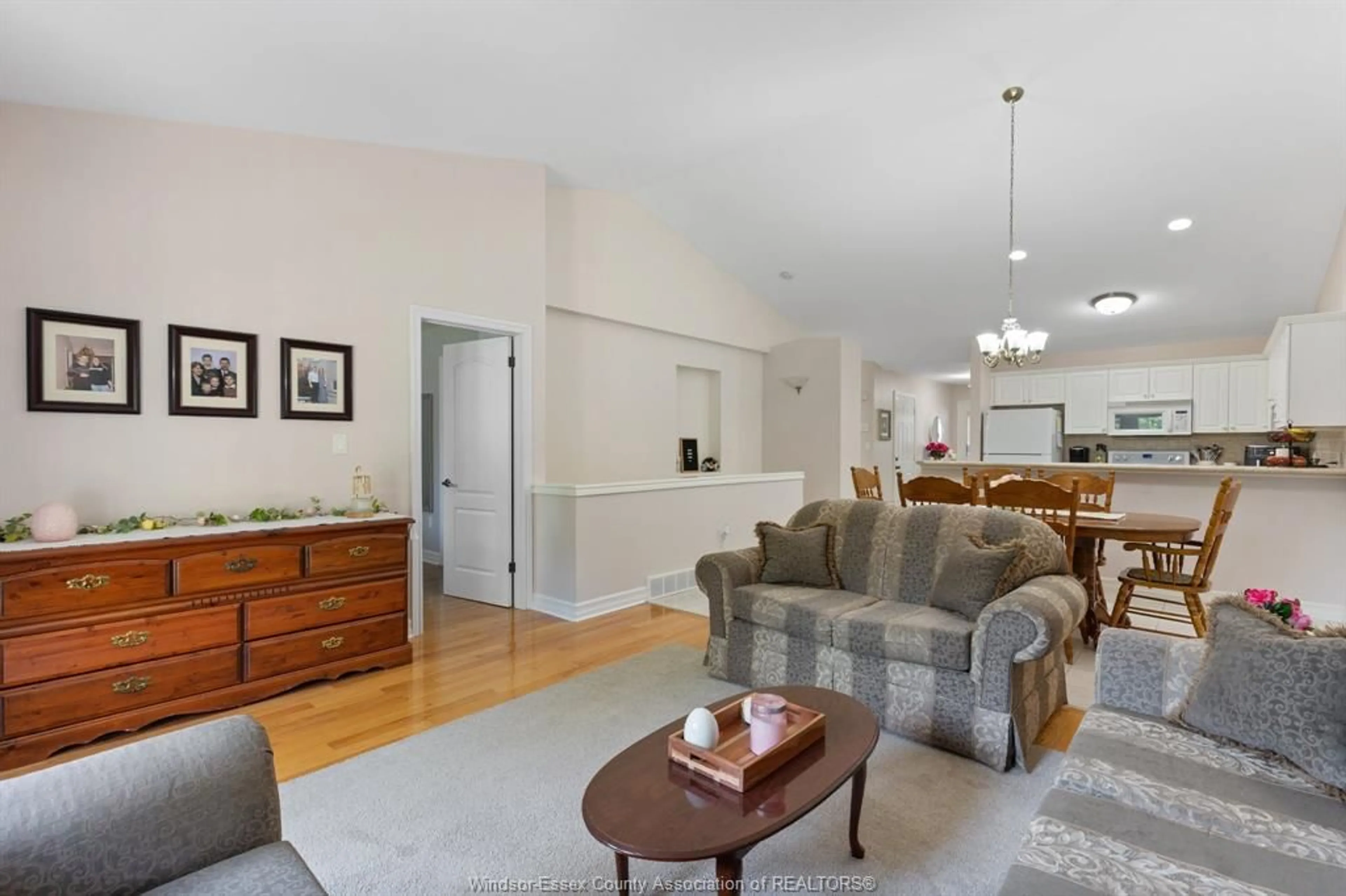 Living room with furniture, unknown for 1650 NAPLES Cres, LaSalle Ontario N9J 3Y9