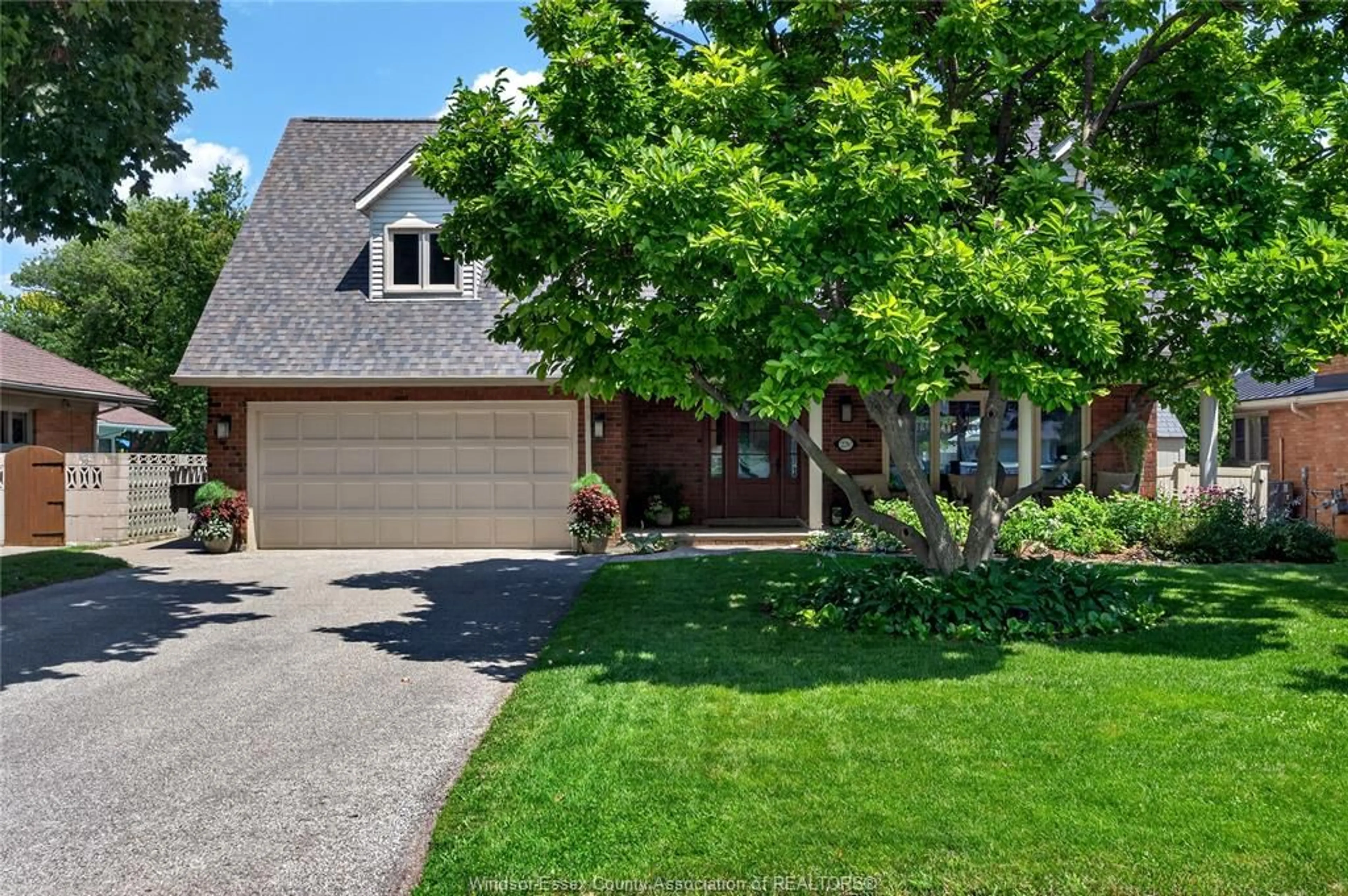 Unknown for 220 EASTLAWN, Windsor Ontario N8S 3G9