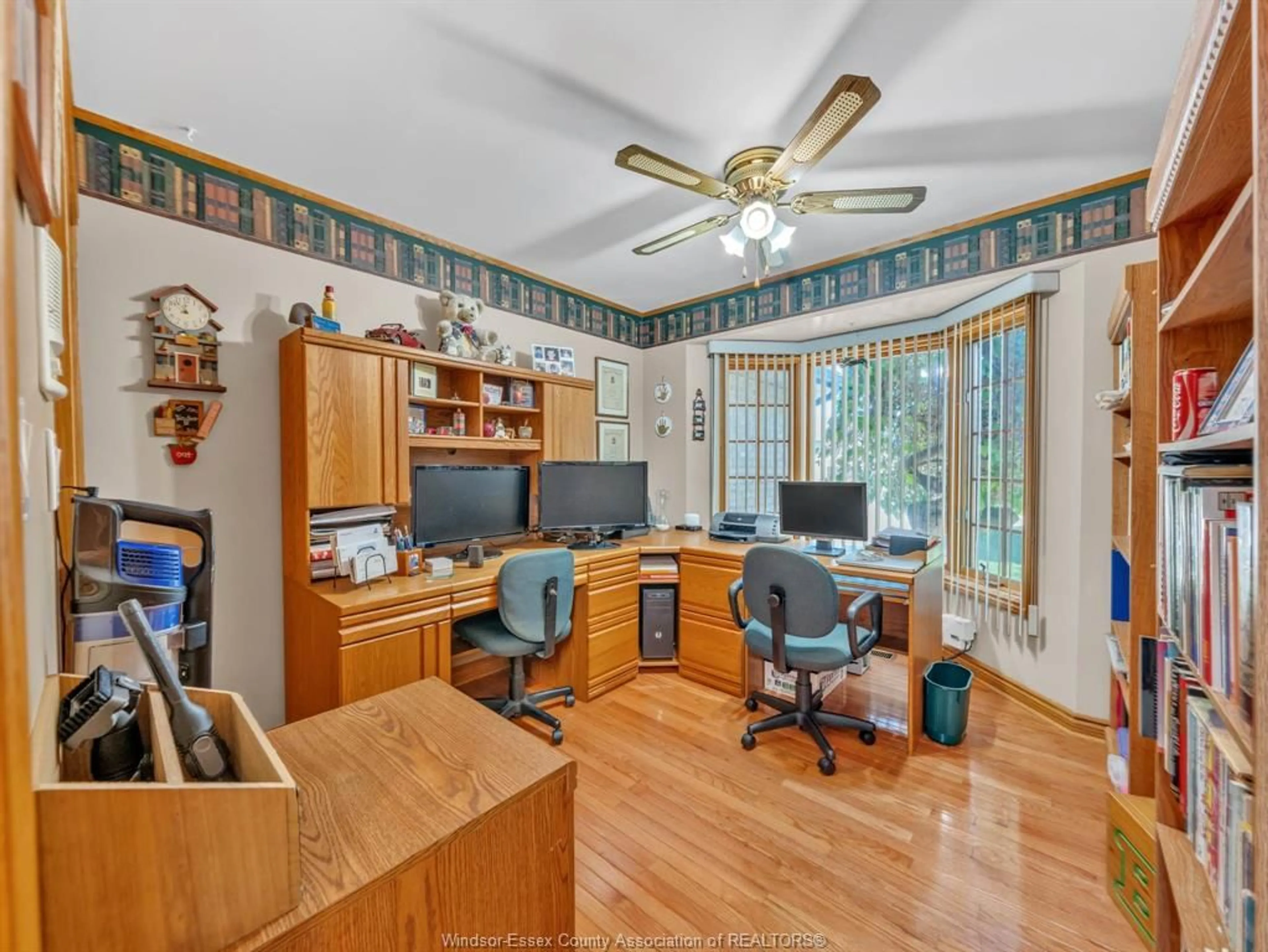 A pic of a room for 130 Pheasant Run Dr, Lakeshore Ontario N8L 0Z7