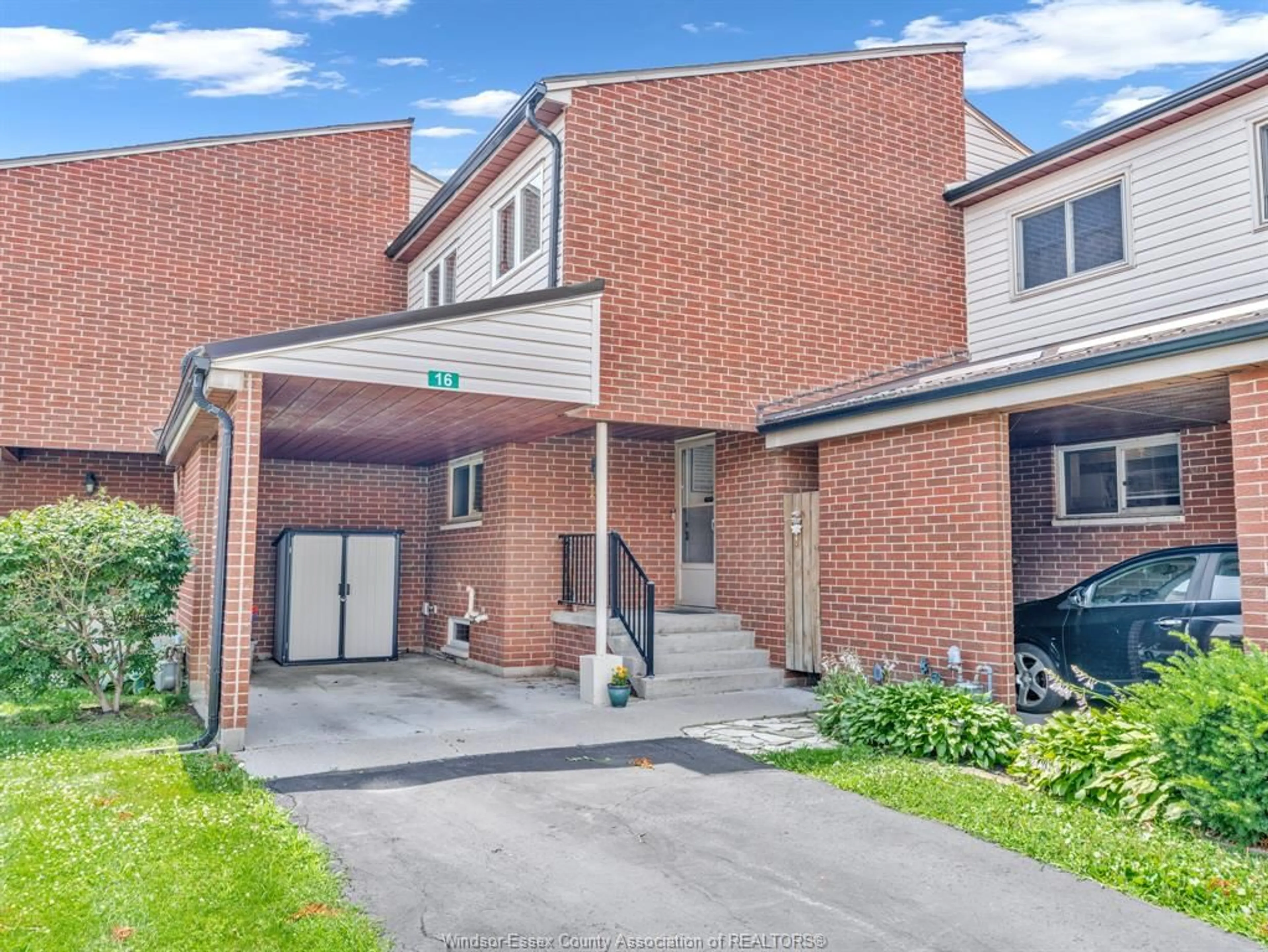 A pic from outside/outdoor area/front of a property/back of a property/a pic from drone, street for 201 Concession 3 #16, Harrow Ontario N0R 1G0