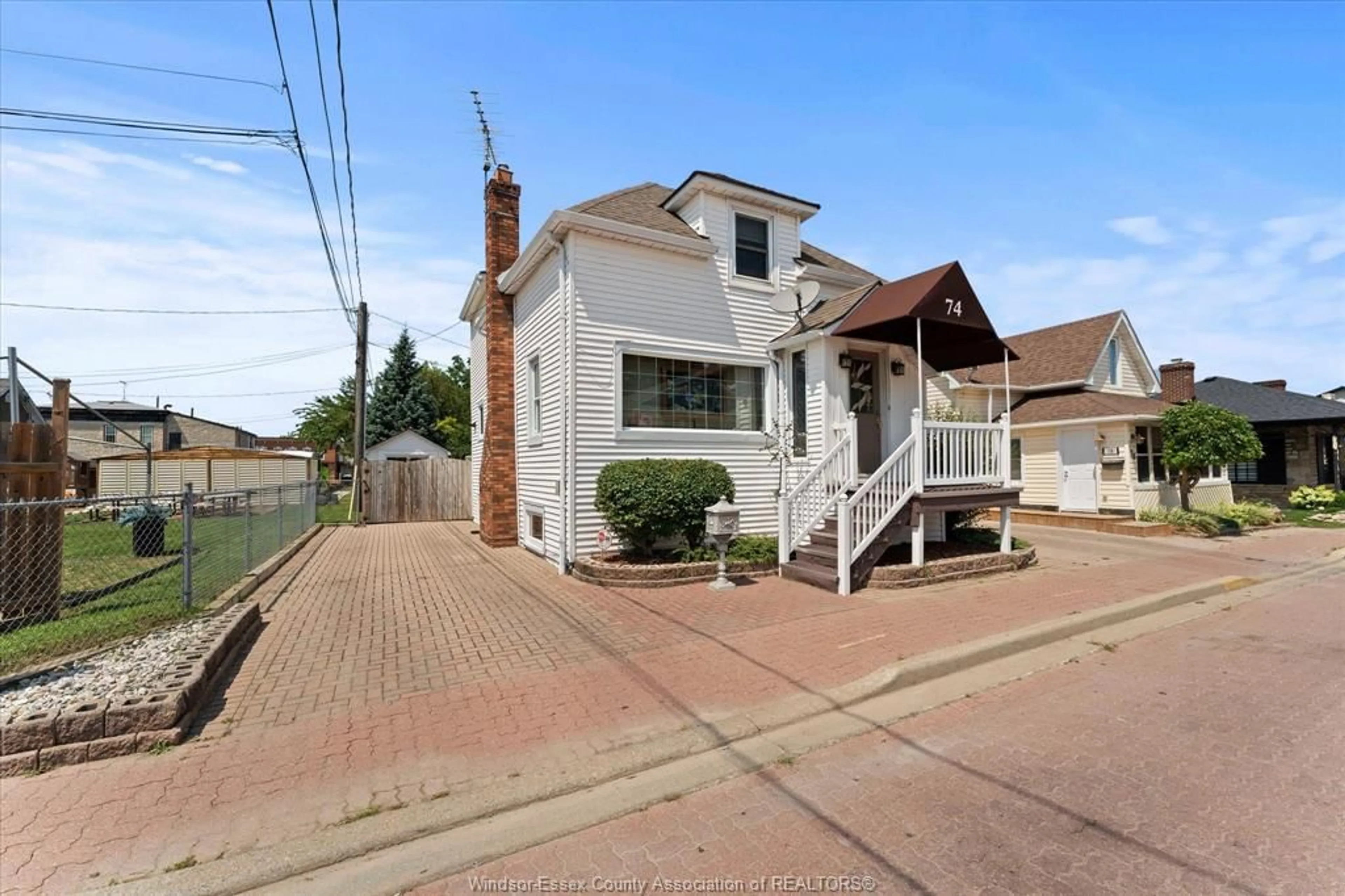 Unknown for 74 GORE St, Amherstburg Ontario N9V 1K4