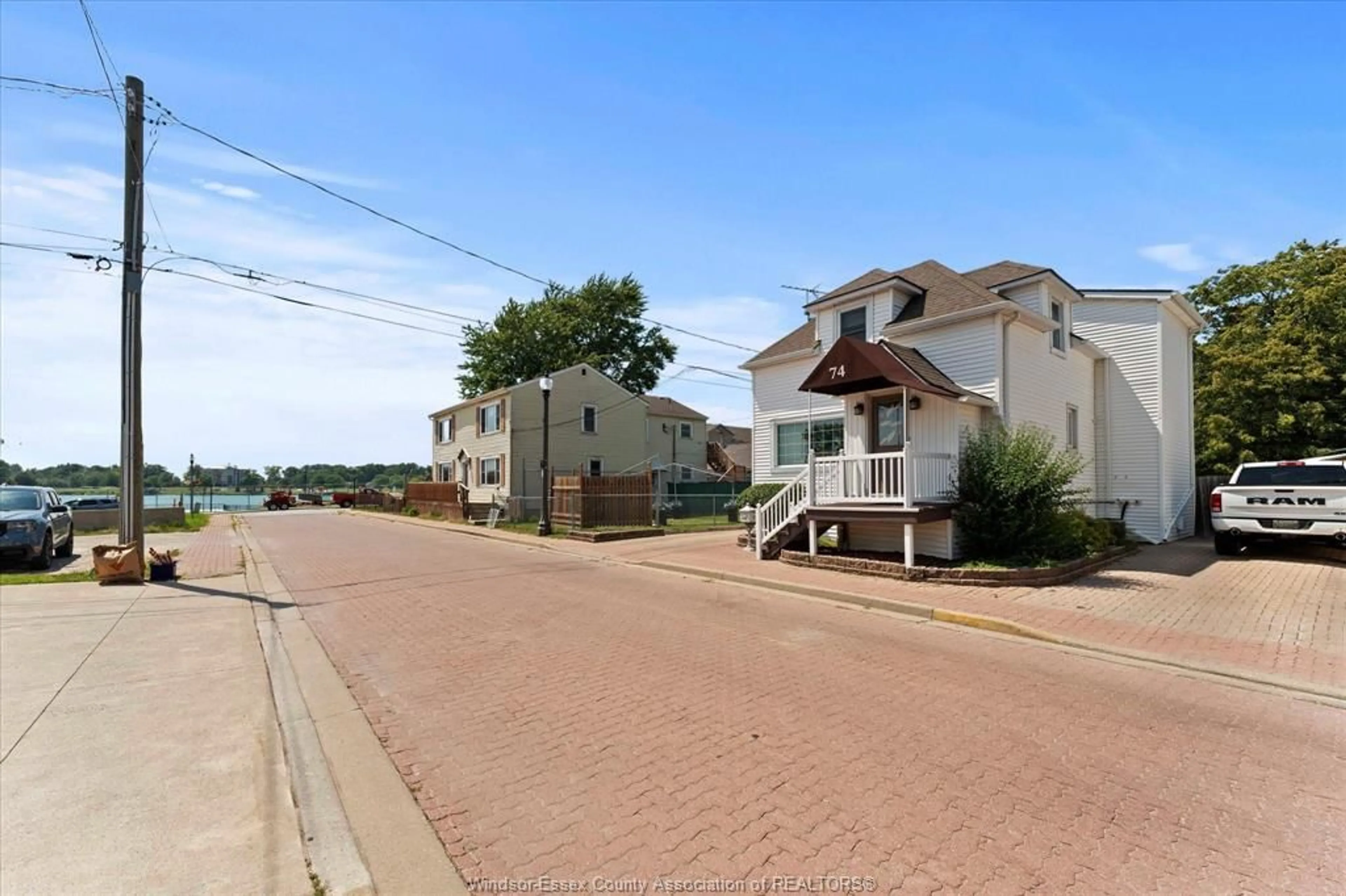 A pic from outside/outdoor area/front of a property/back of a property/a pic from drone, street for 74 GORE St, Amherstburg Ontario N9V 1K4