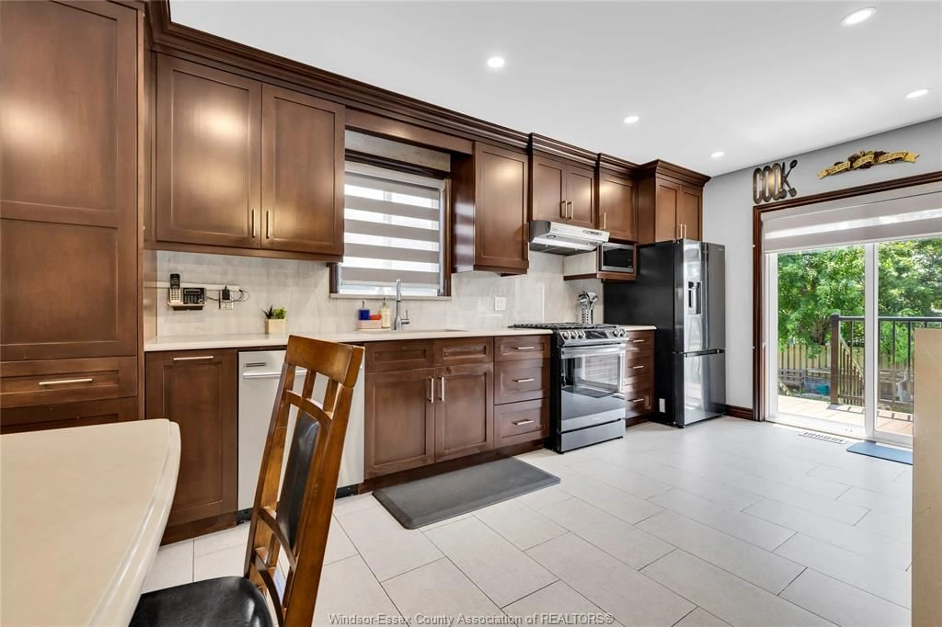 Open concept kitchen, ceramic/tile floor for 4239 MARLO, Windsor Ontario N9G 2Y6