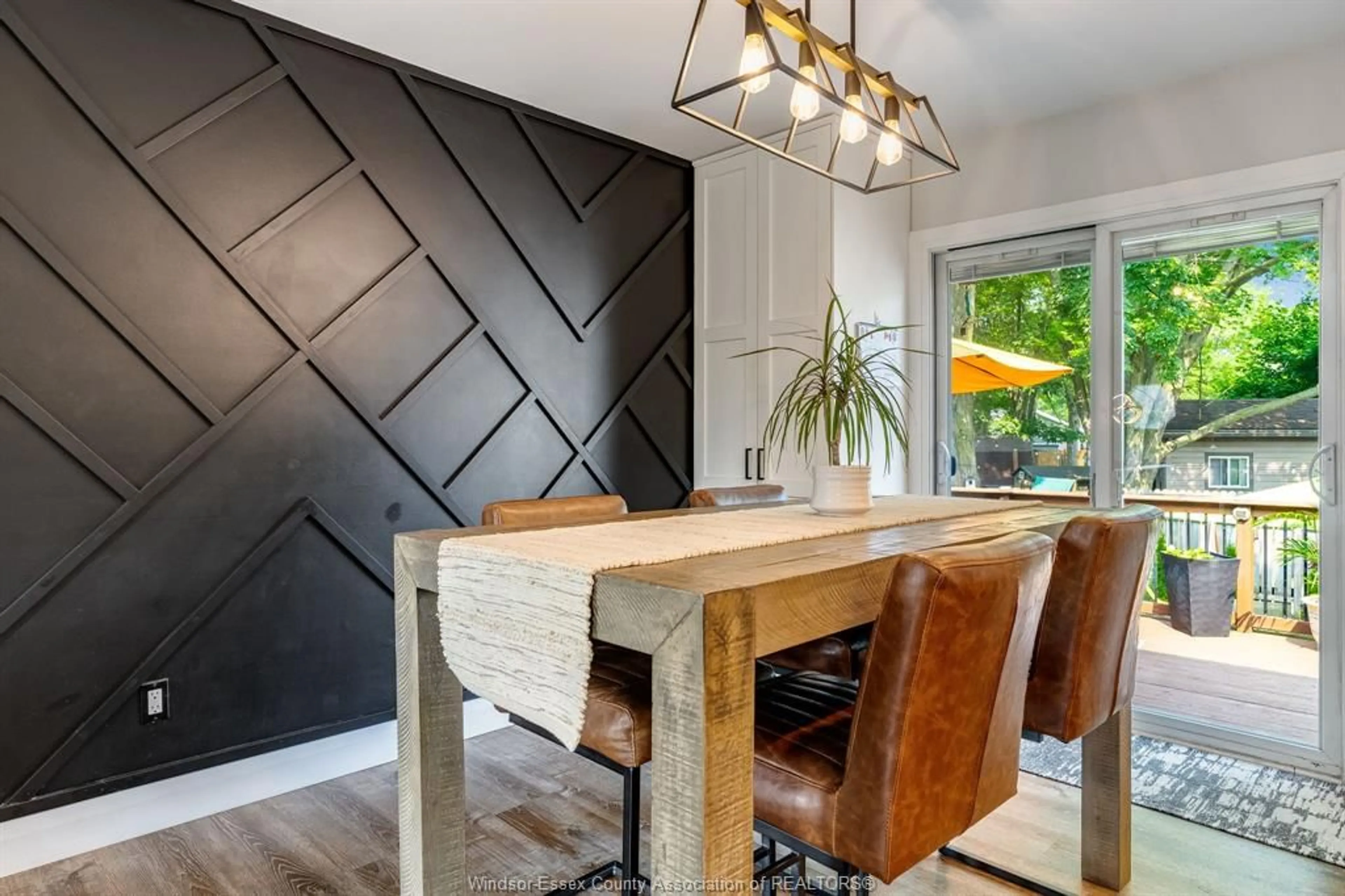 Dining room, unknown for 2 Kingsway Crt, Essex Ontario N8M 3C2