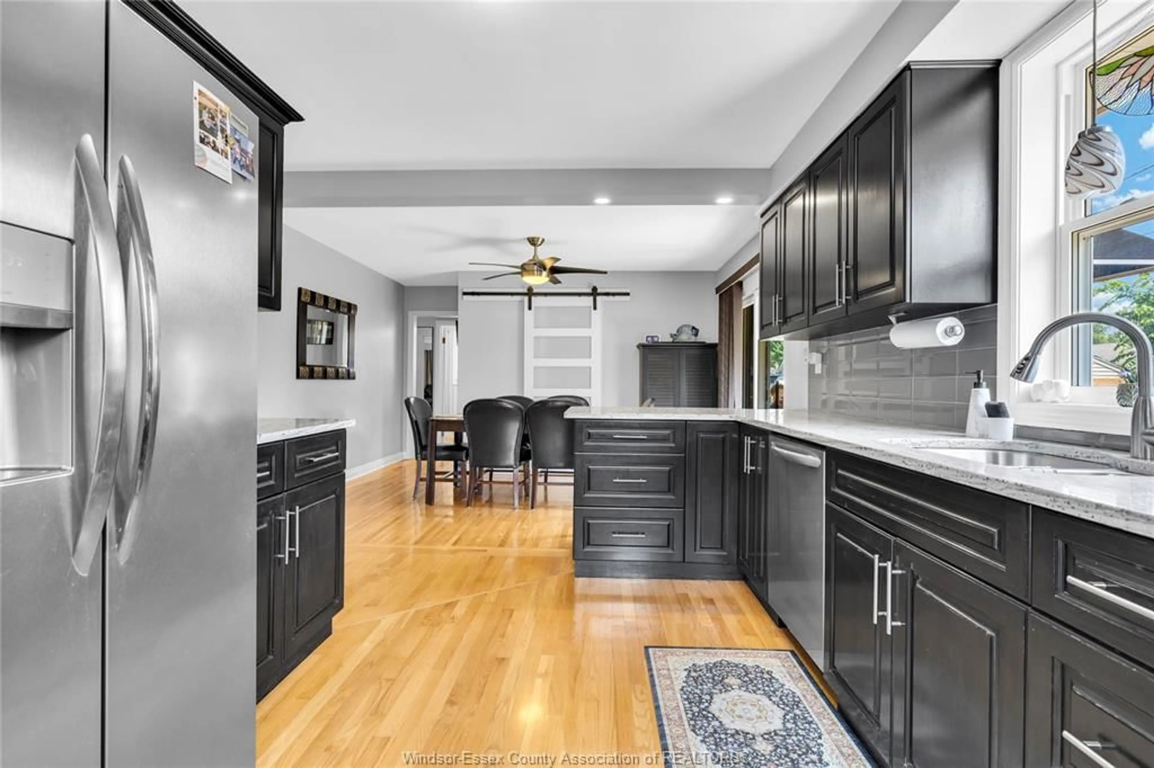 Open concept kitchen, ceramic/tile floor for 2910 ASKIN Ave, Windsor Ontario N93 3H9