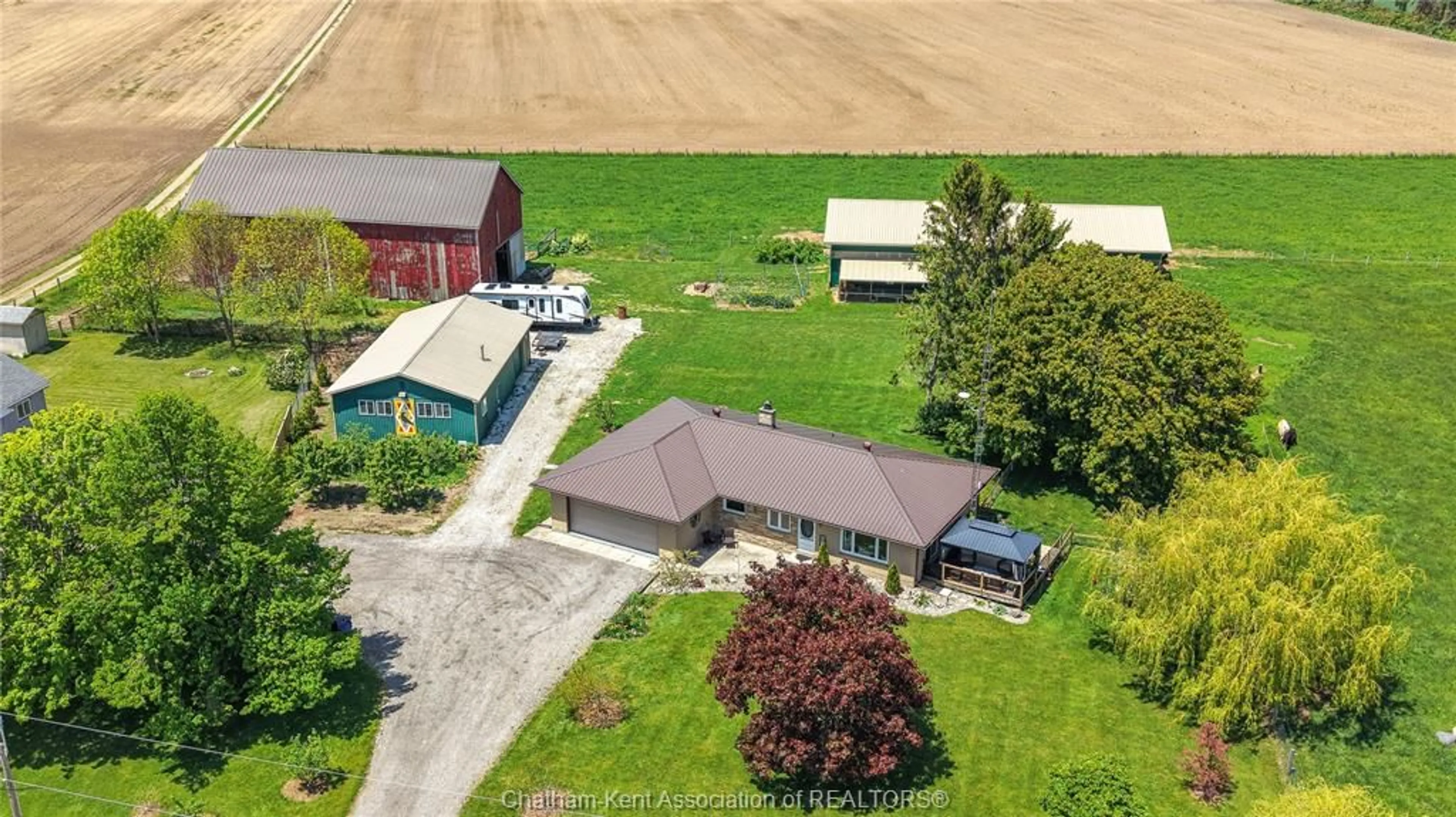 A pic from outside/outdoor area/front of a property/back of a property/a pic from drone, building for 7527 TALBOT Trail, Blenheim Ontario N0P 1A0