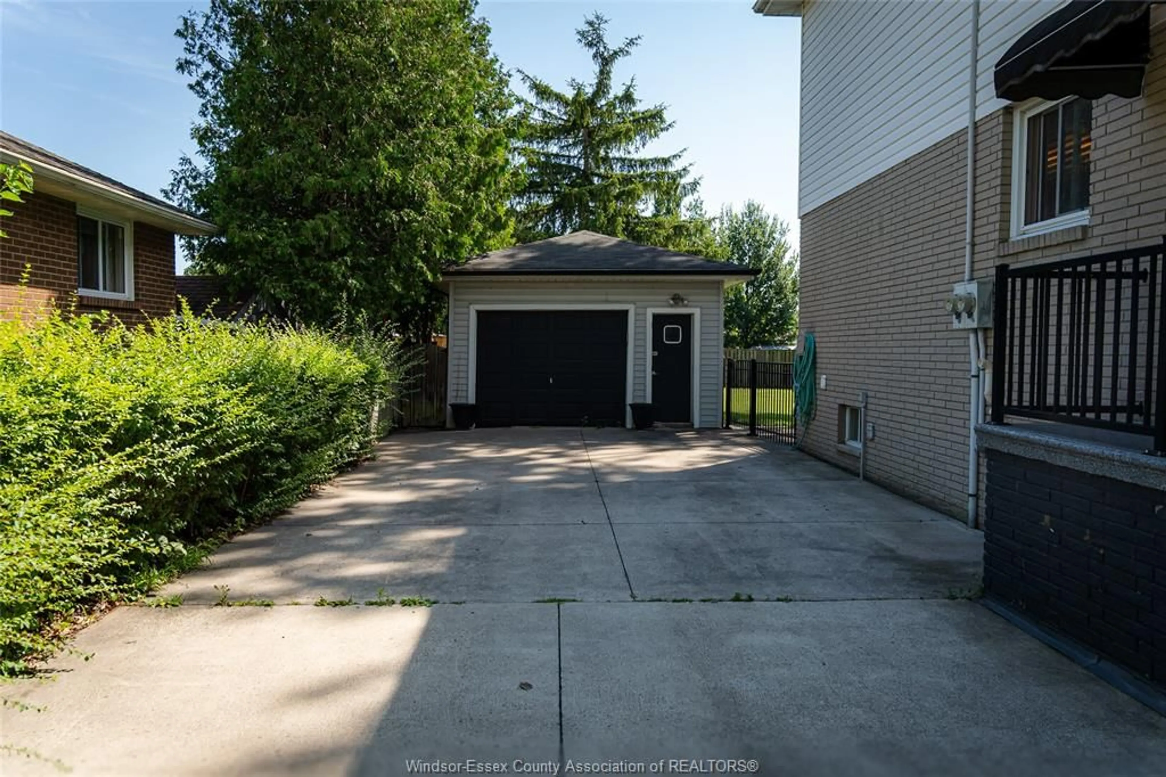 Unknown for 3138 HARTLEY Dr, Windsor Ontario N8T 1Z2