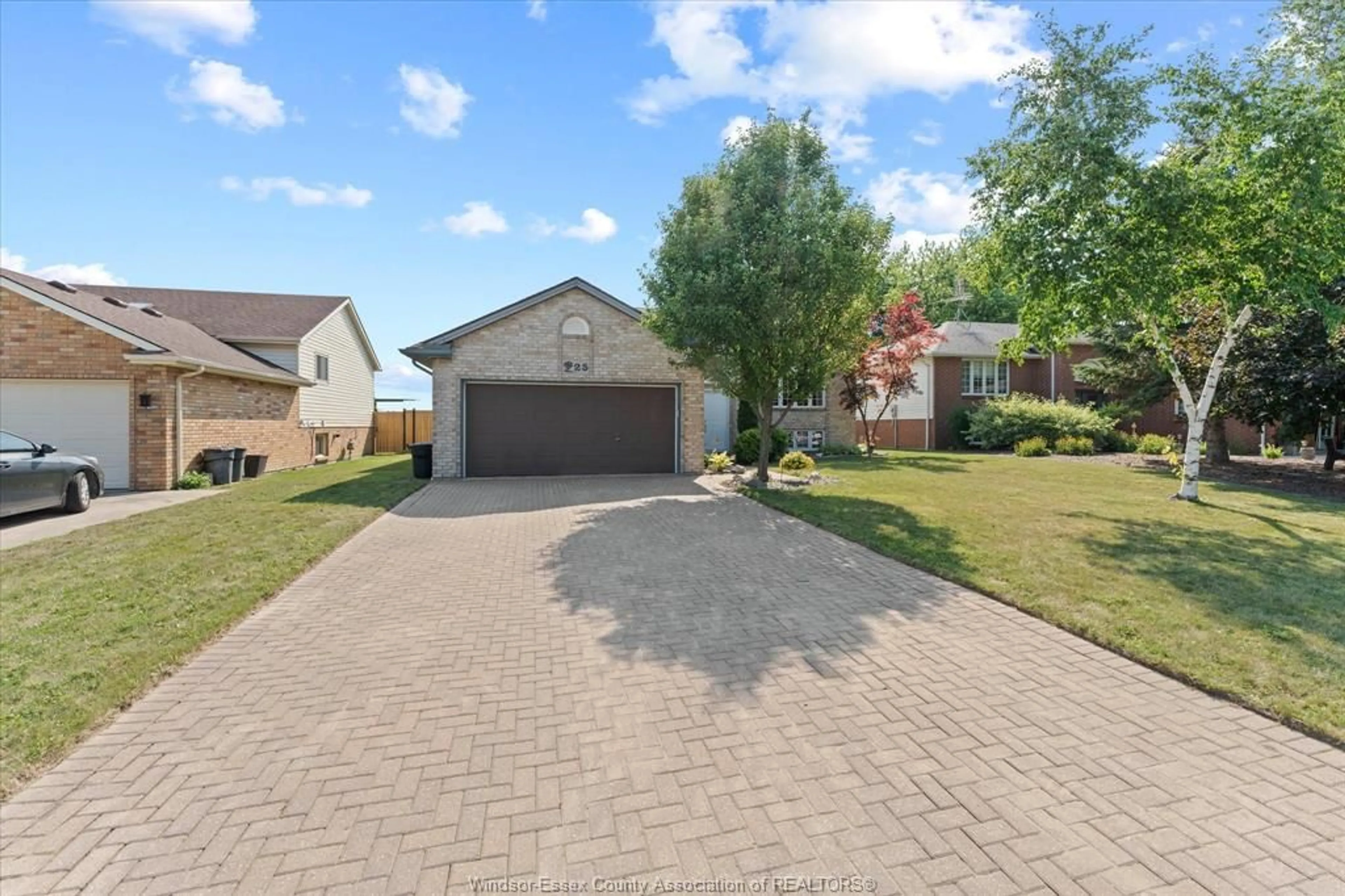 A pic from outside/outdoor area/front of a property/back of a property/a pic from drone, street for 25 WILLIAM St, Cottam Ontario N0R 1B0