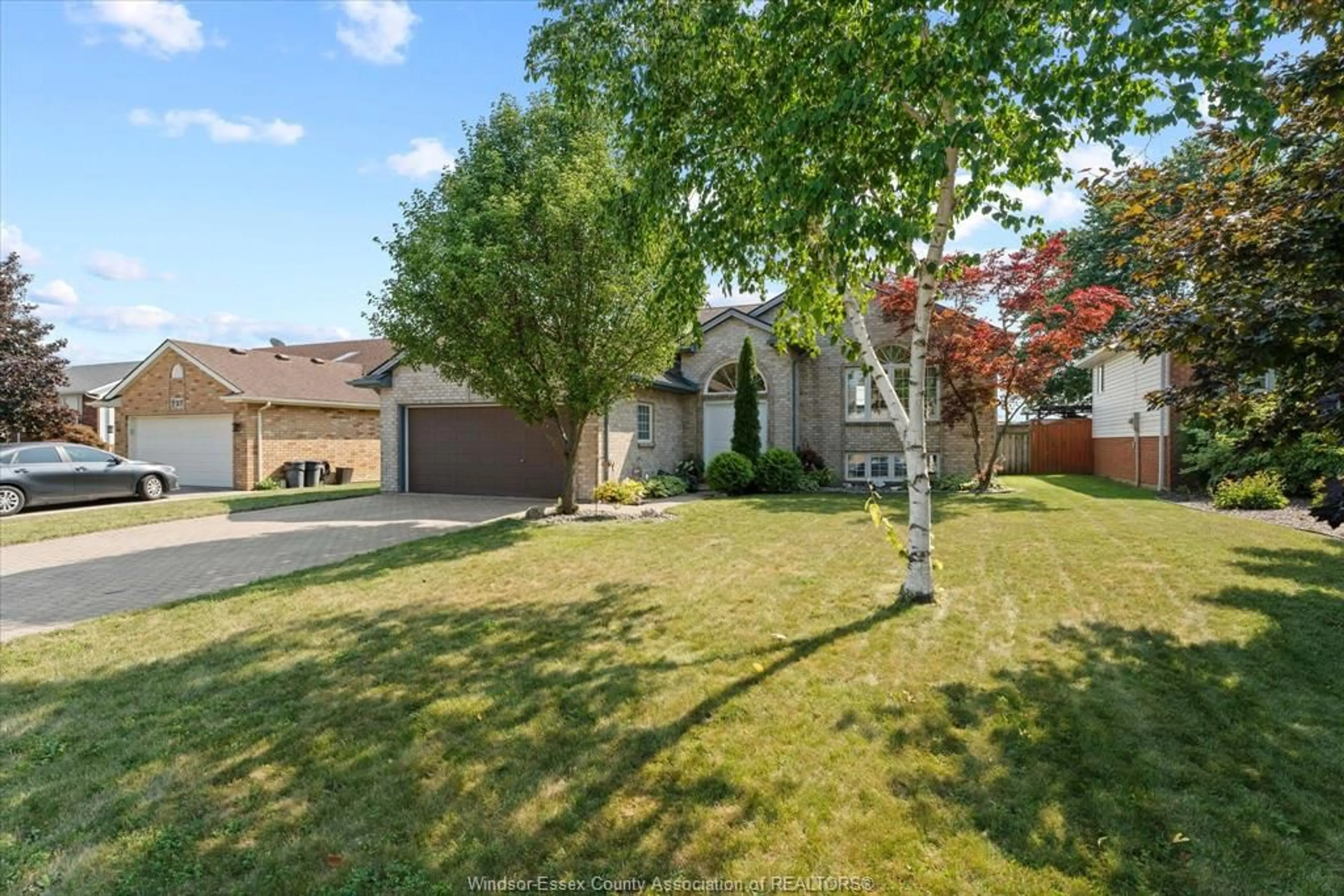 A pic from outside/outdoor area/front of a property/back of a property/a pic from drone, street for 25 WILLIAM St, Cottam Ontario N0R 1B0
