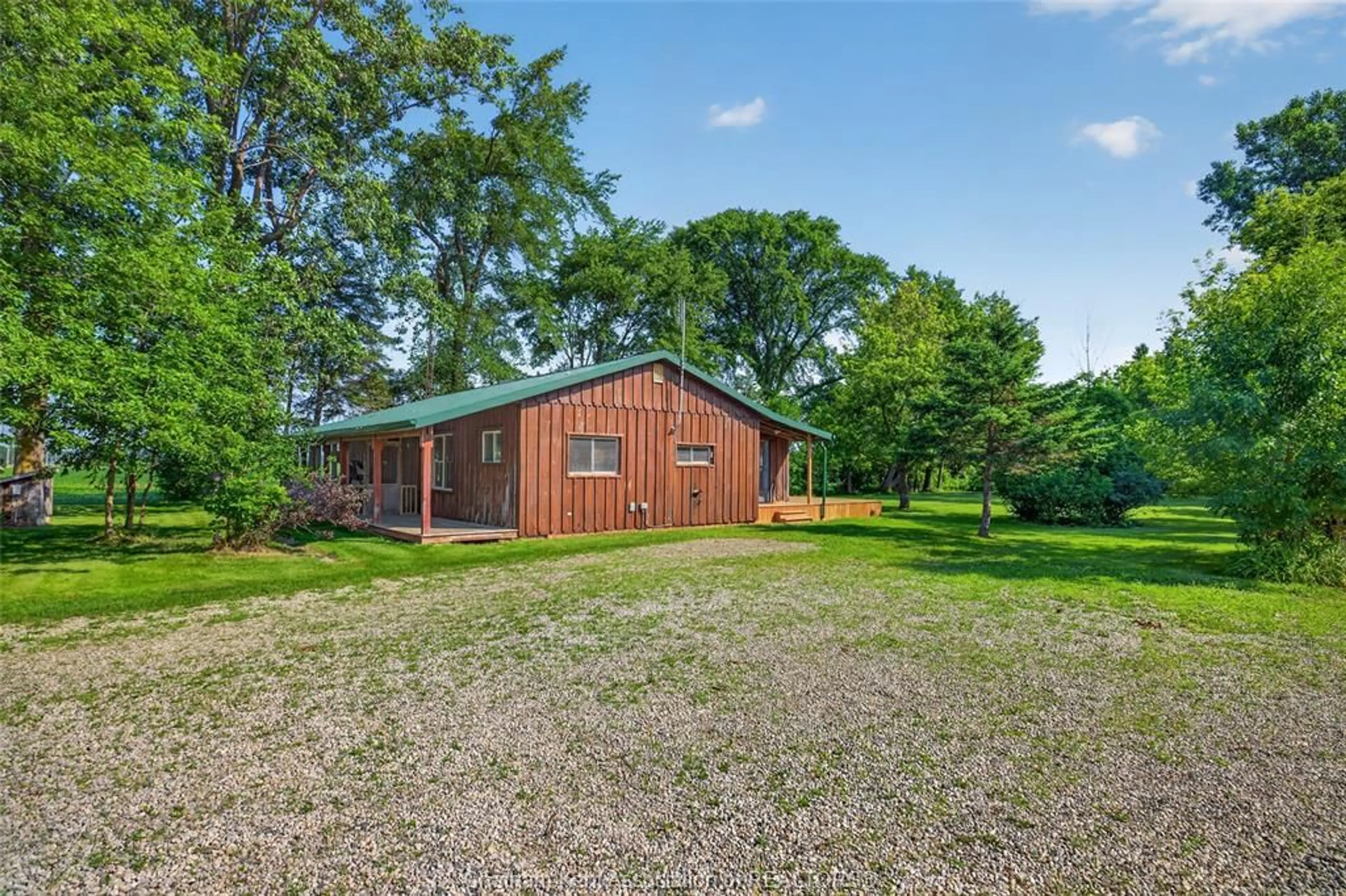 A pic from outside/outdoor area/front of a property/back of a property/a pic from drone, building for 20847 Victoria Rd, Ridgetown Ontario N0P 2C0