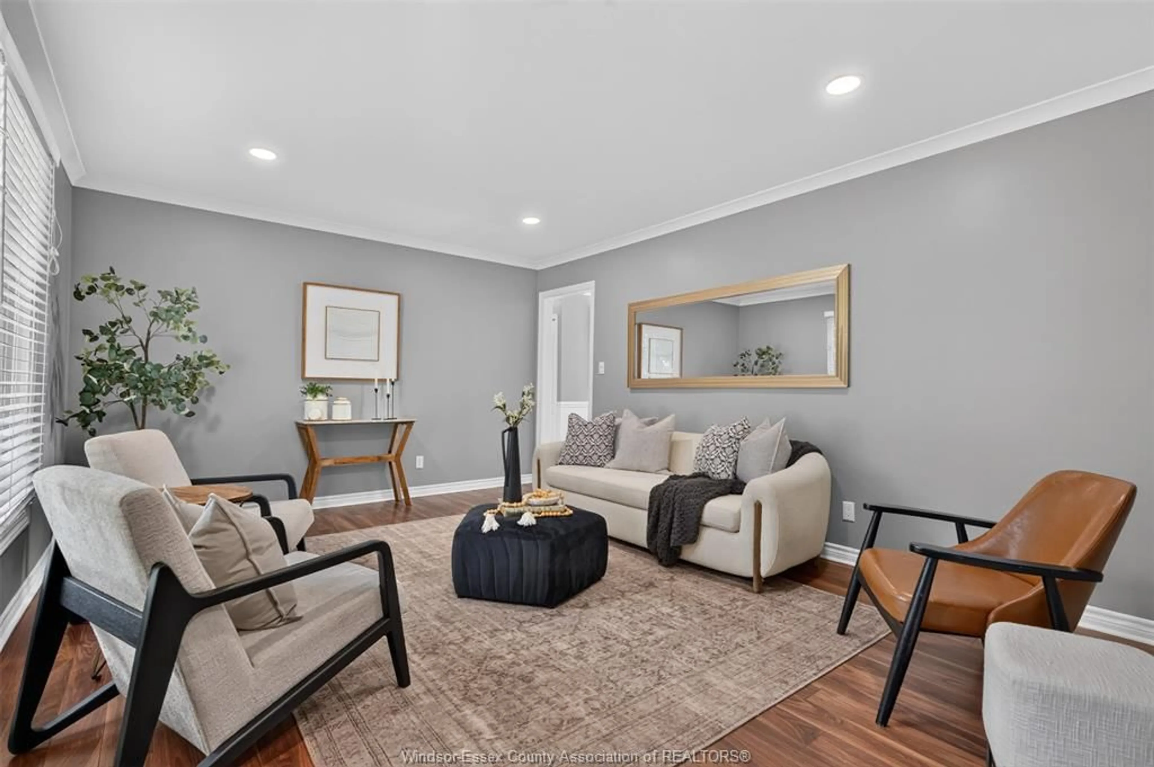 Living room with furniture, unknown for 1749 SHAWNEE, Tecumseh Ontario N8N 1S4