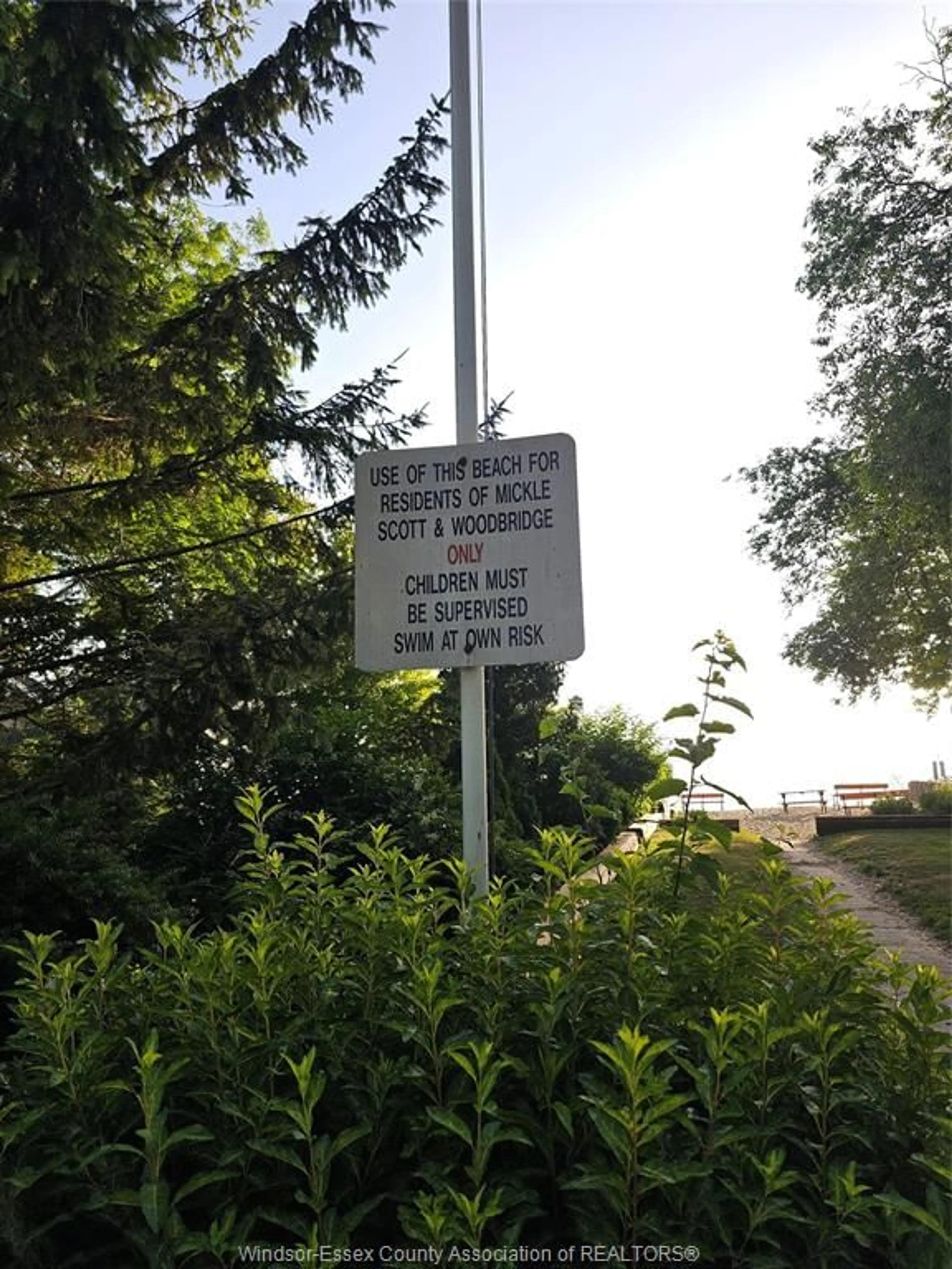 Parking for 41 Mickle Dr, Amherstburg Ontario N9V 1V3