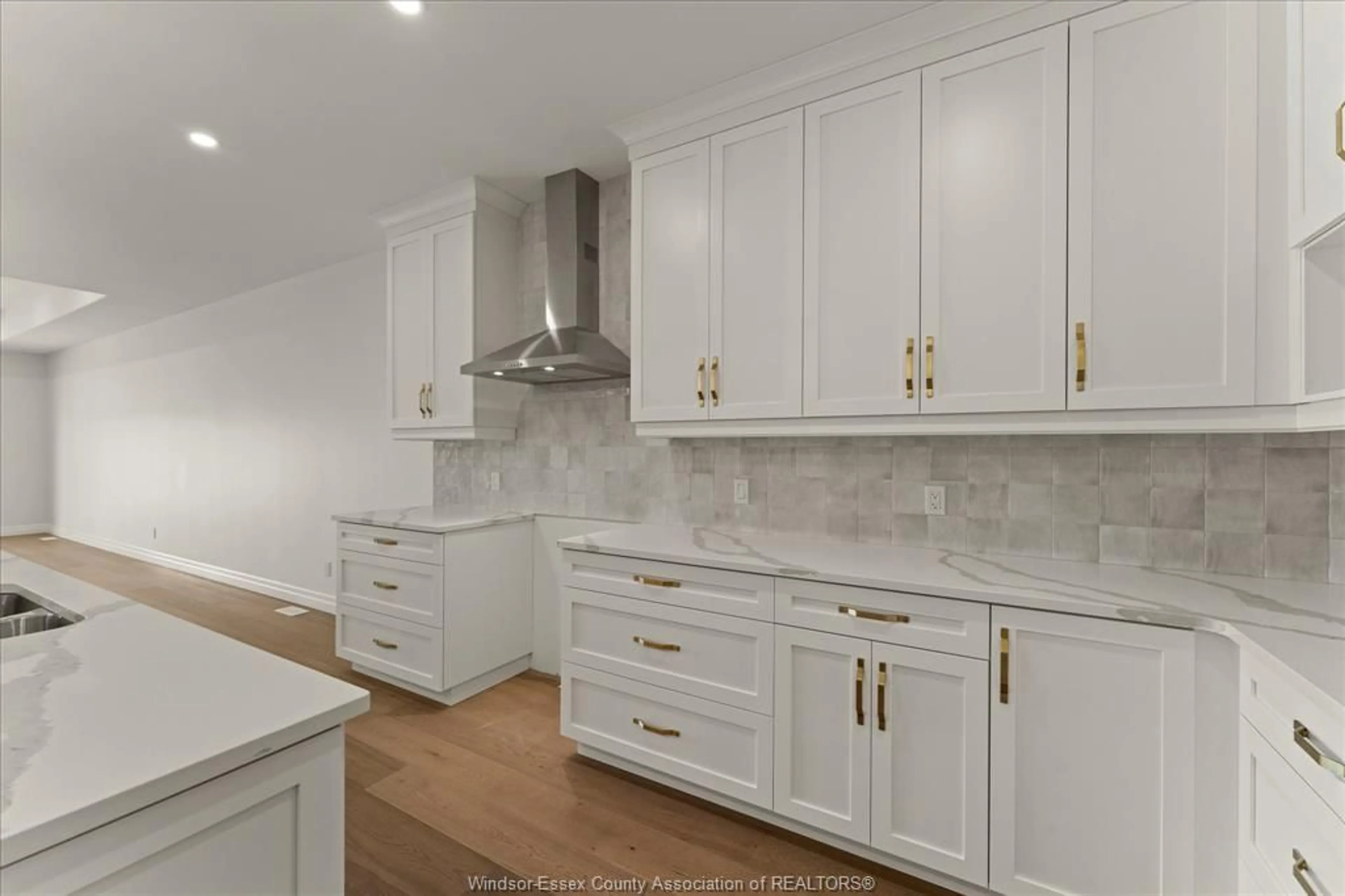 Open concept kitchen, ceramic/tile floor for 3245 TULLIO Dr, LaSalle Ontario N9H 1H3