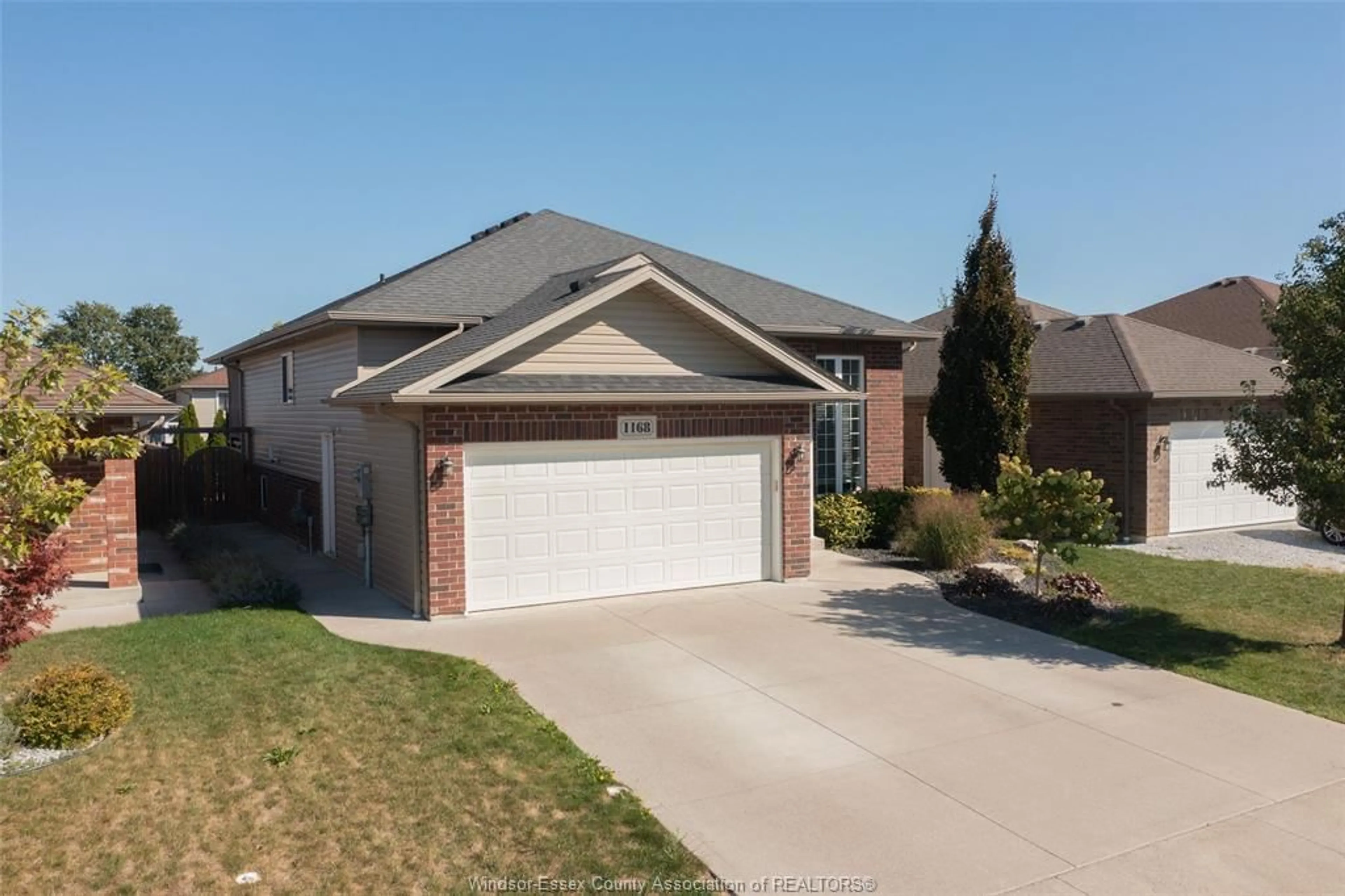 Home with brick exterior material, street for 1168 IVANHILL Ave, Windsor Ontario N8P 0B5
