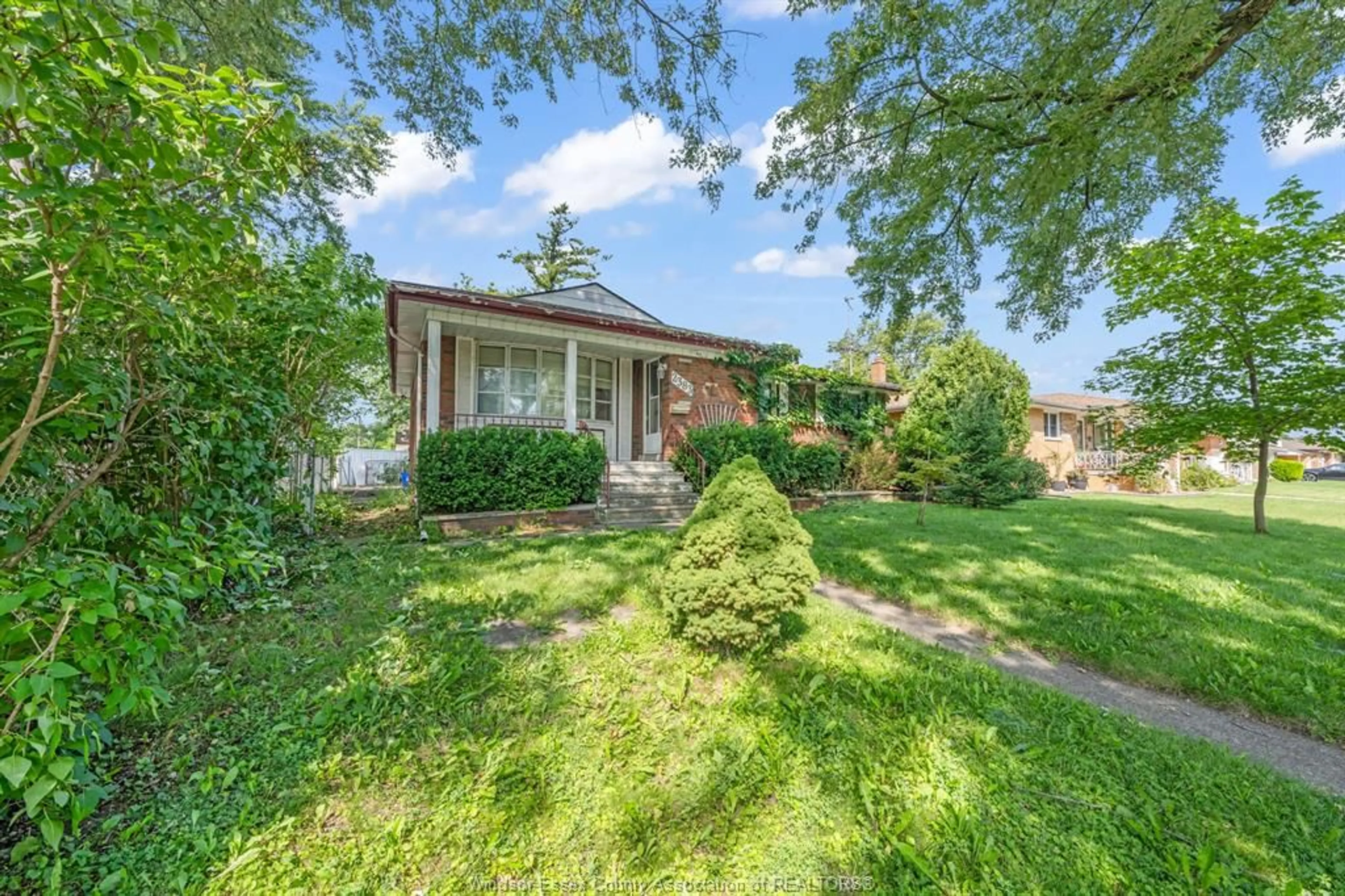A pic from outside/outdoor area/front of a property/back of a property/a pic from drone, street for 2383 WOODLAWN, Windsor Ontario N8W 2H6