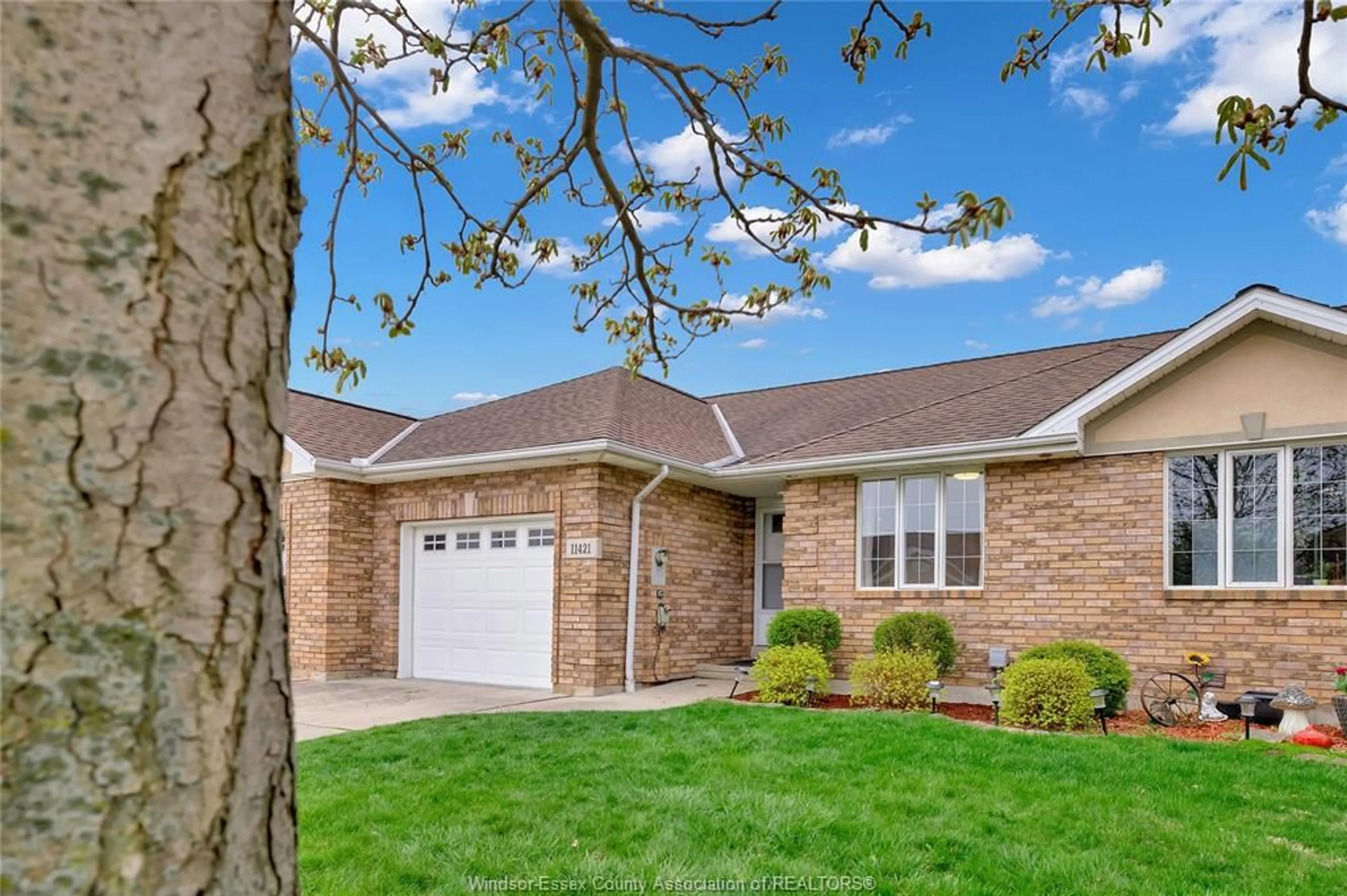 Home with brick exterior material, street for 11421 CORMORANT, Windsor Ontario N8P 1L7