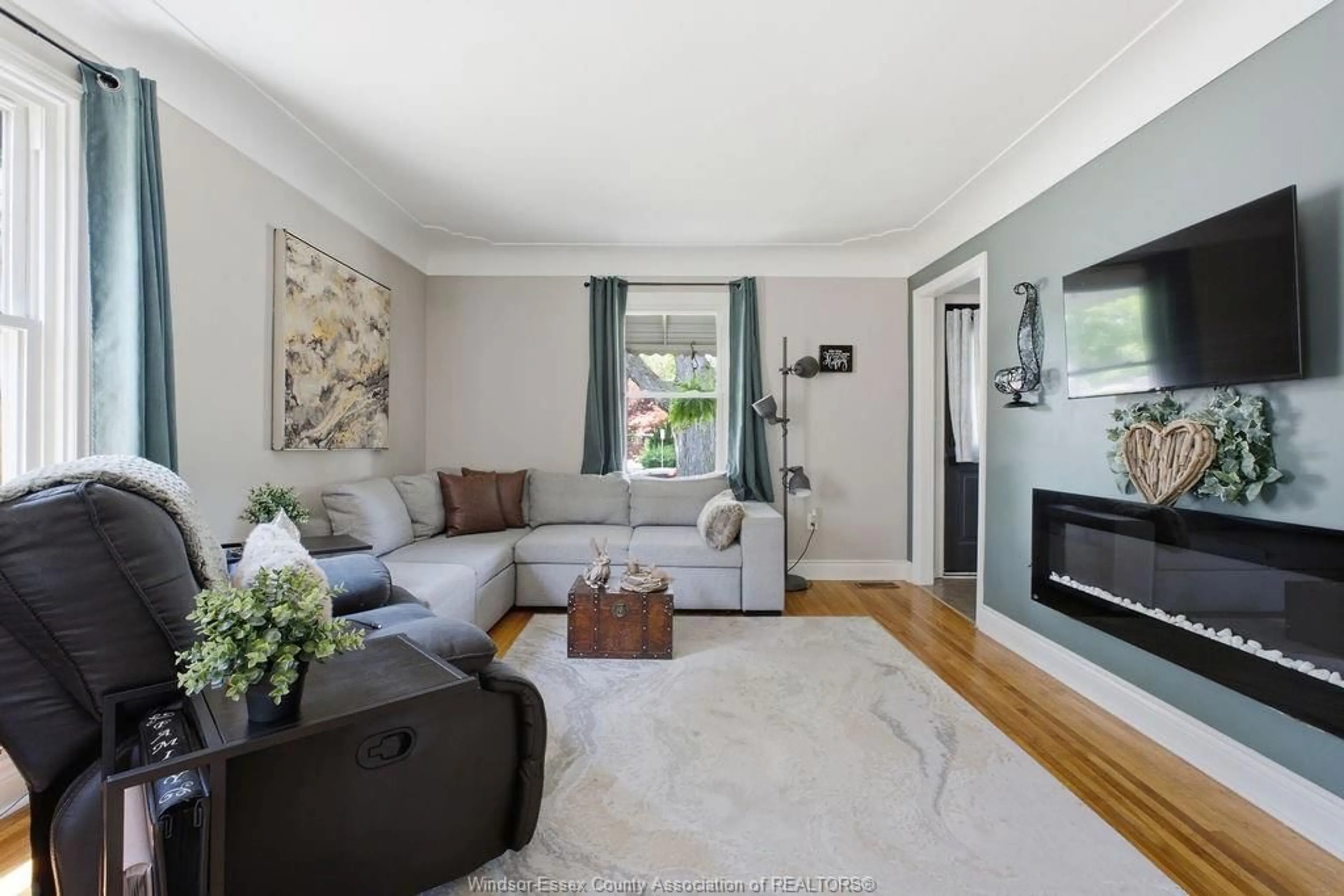 Living room with furniture, unknown for 1030 CAMPBELL Ave, Windsor Ontario N9B 2J3