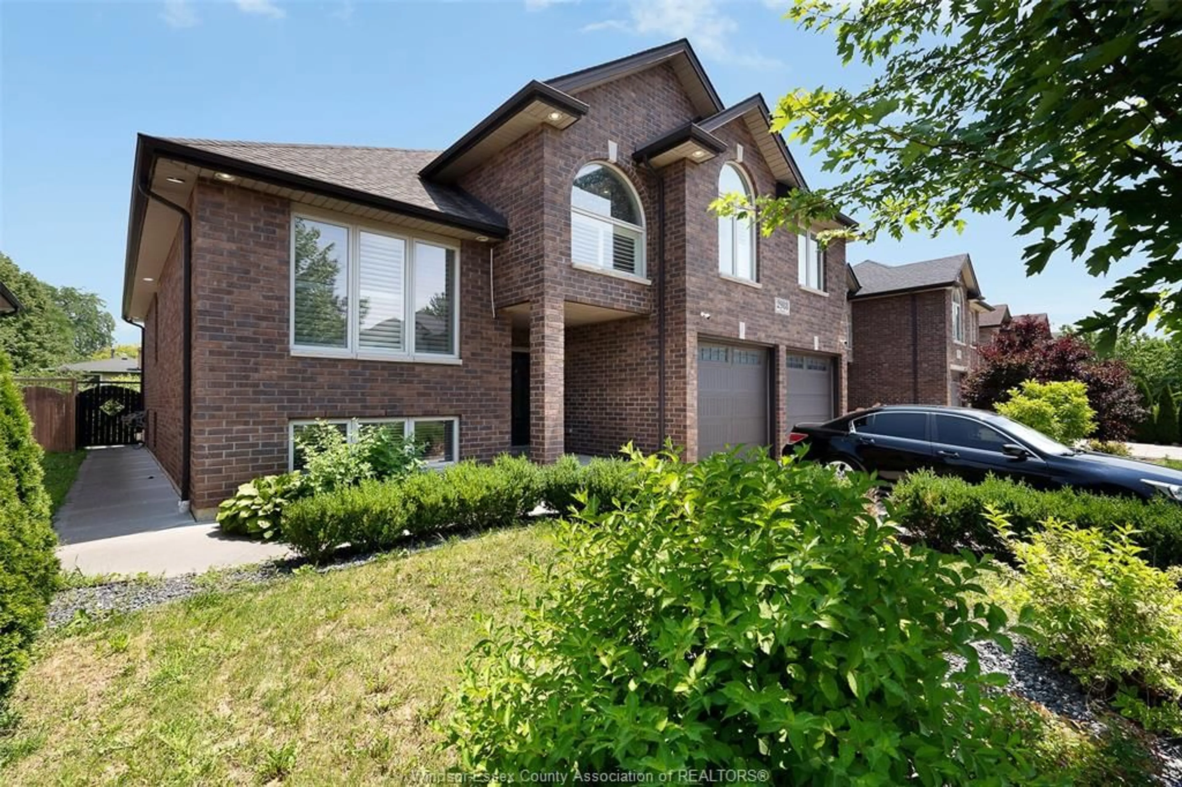 Home with brick exterior material, street for 2988 RUTH, Windsor Ontario N8R 2K7