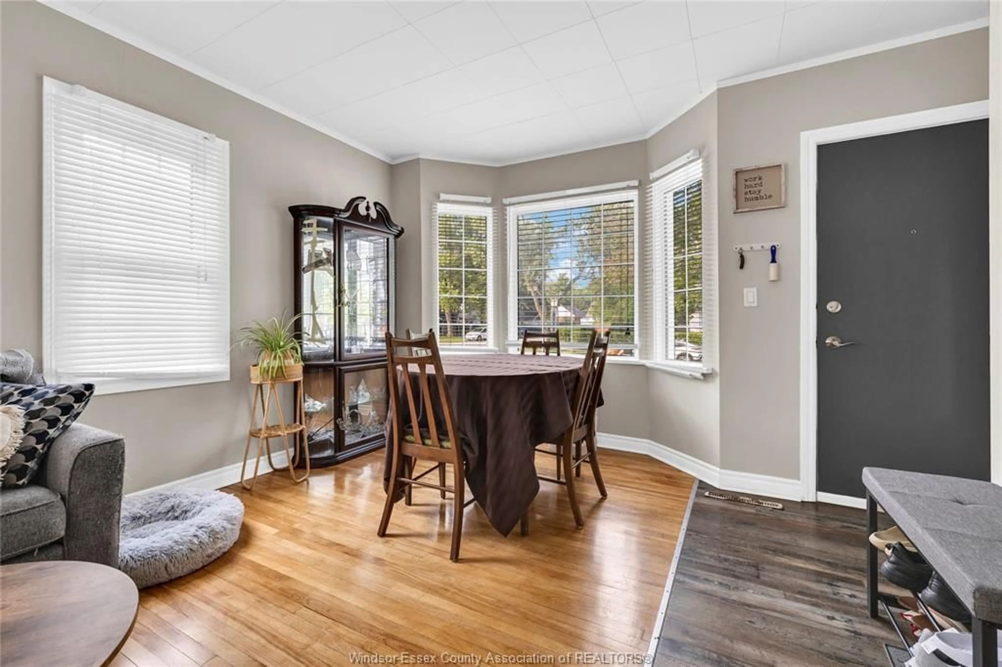 Dining room, unknown for 911 JEFFERSON Blvd, Windsor Ontario N8N 4B2