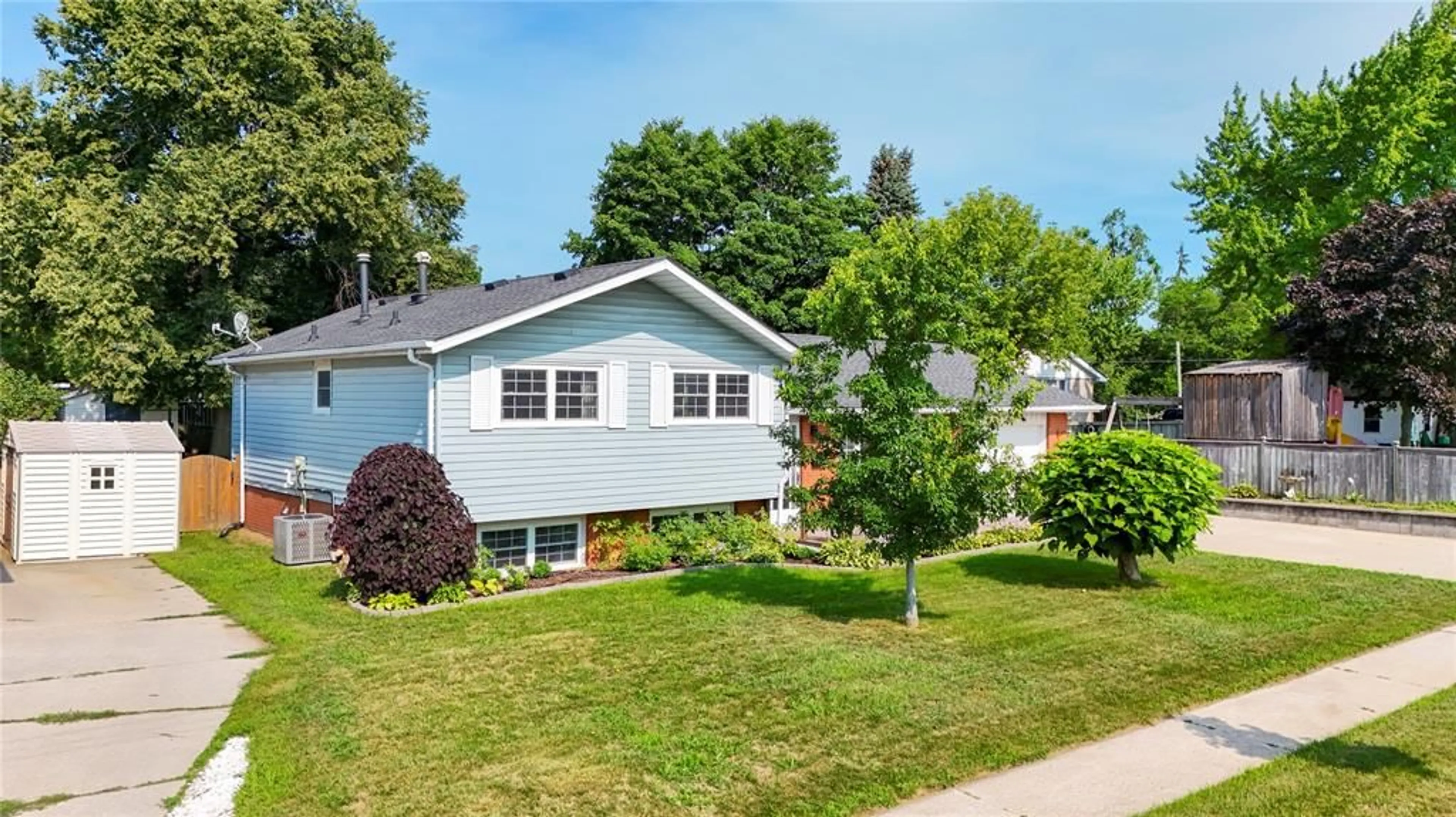 Home with vinyl exterior material, street for 1309 INDIAN Rd, Sarnia Ontario N7V 4C6
