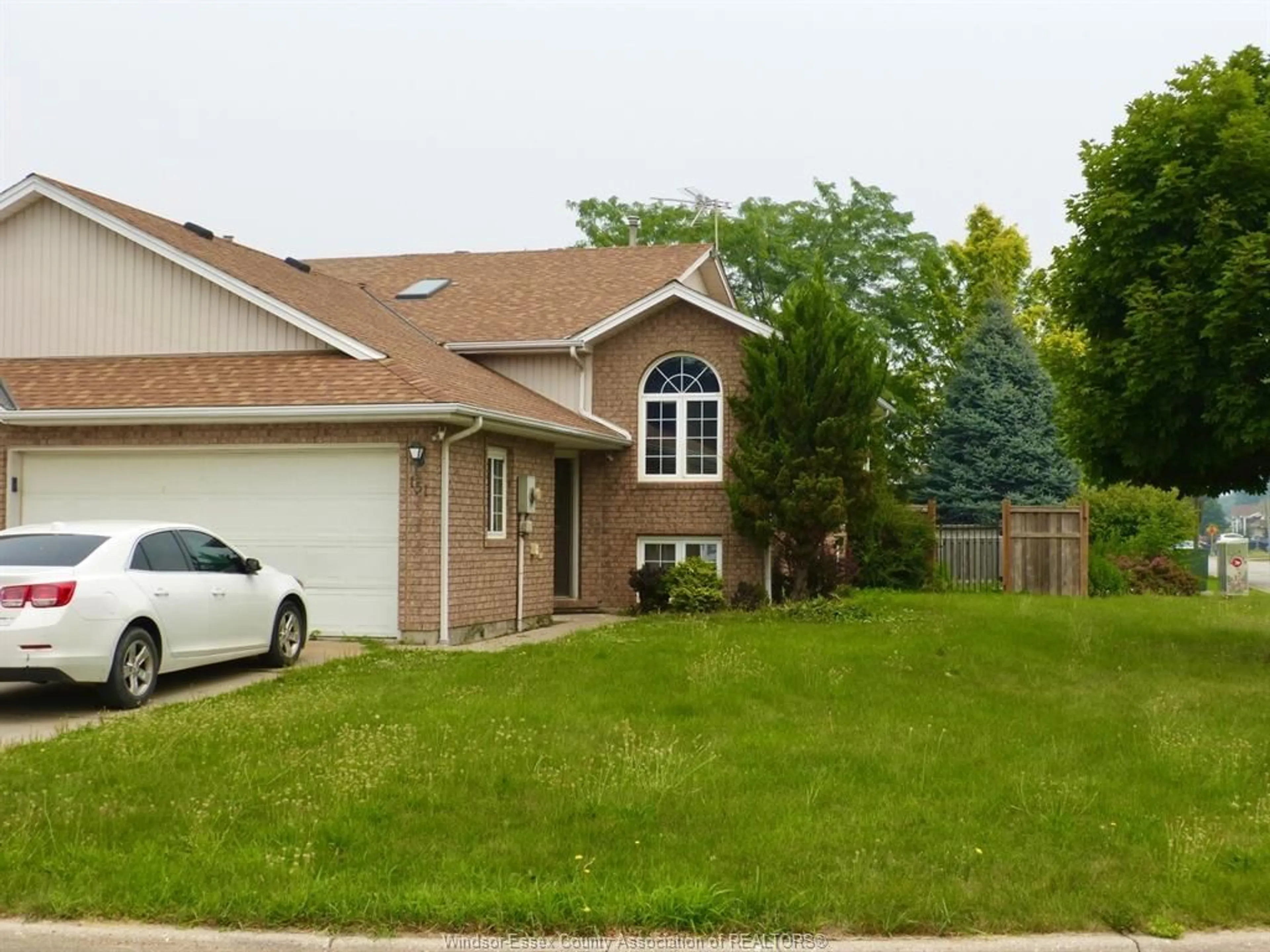 Unknown for 151 CHRISTINA Cres, Leamington Ontario N8H 5L8