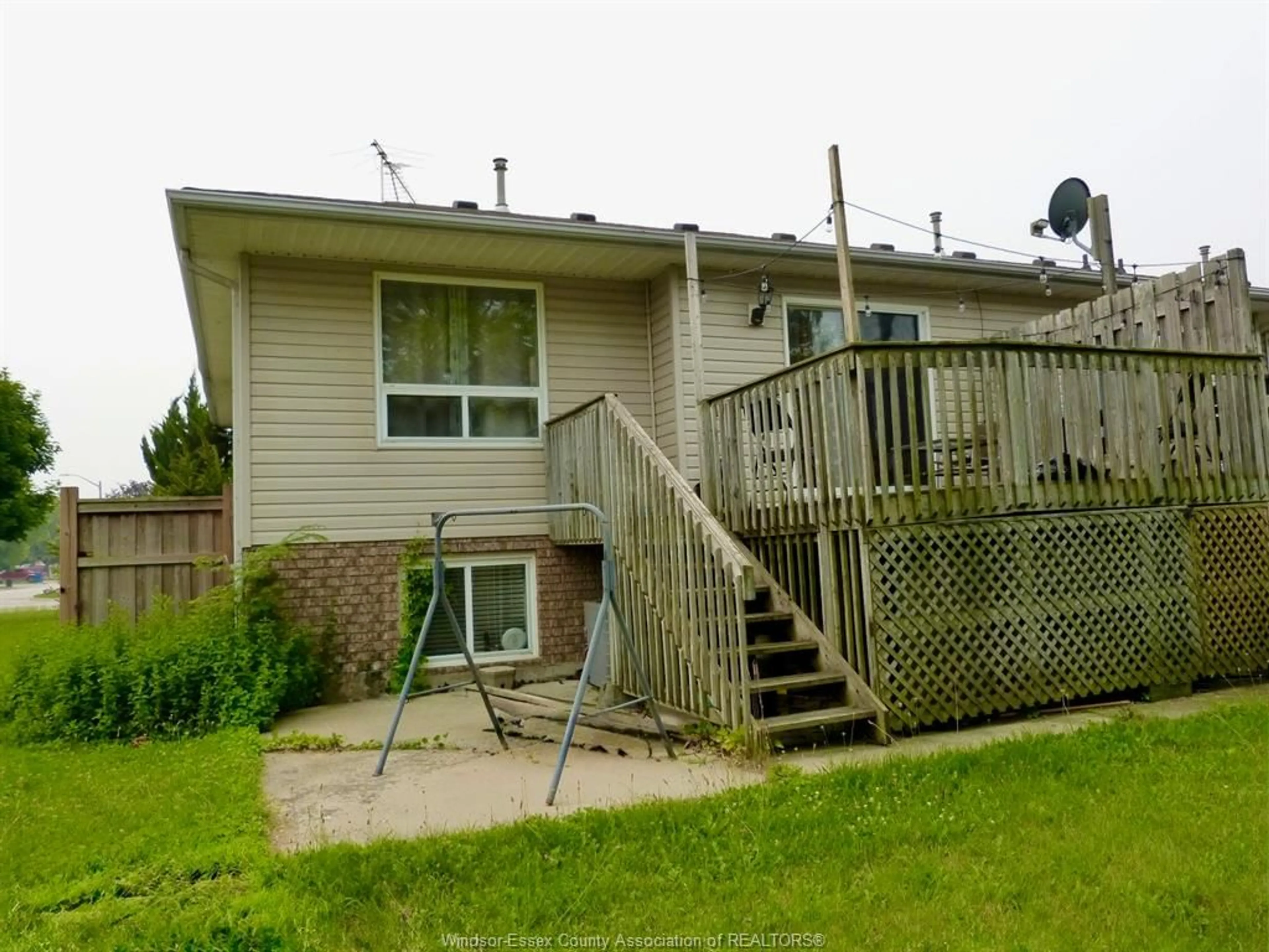 Unknown for 151 CHRISTINA Cres, Leamington Ontario N8H 5L8
