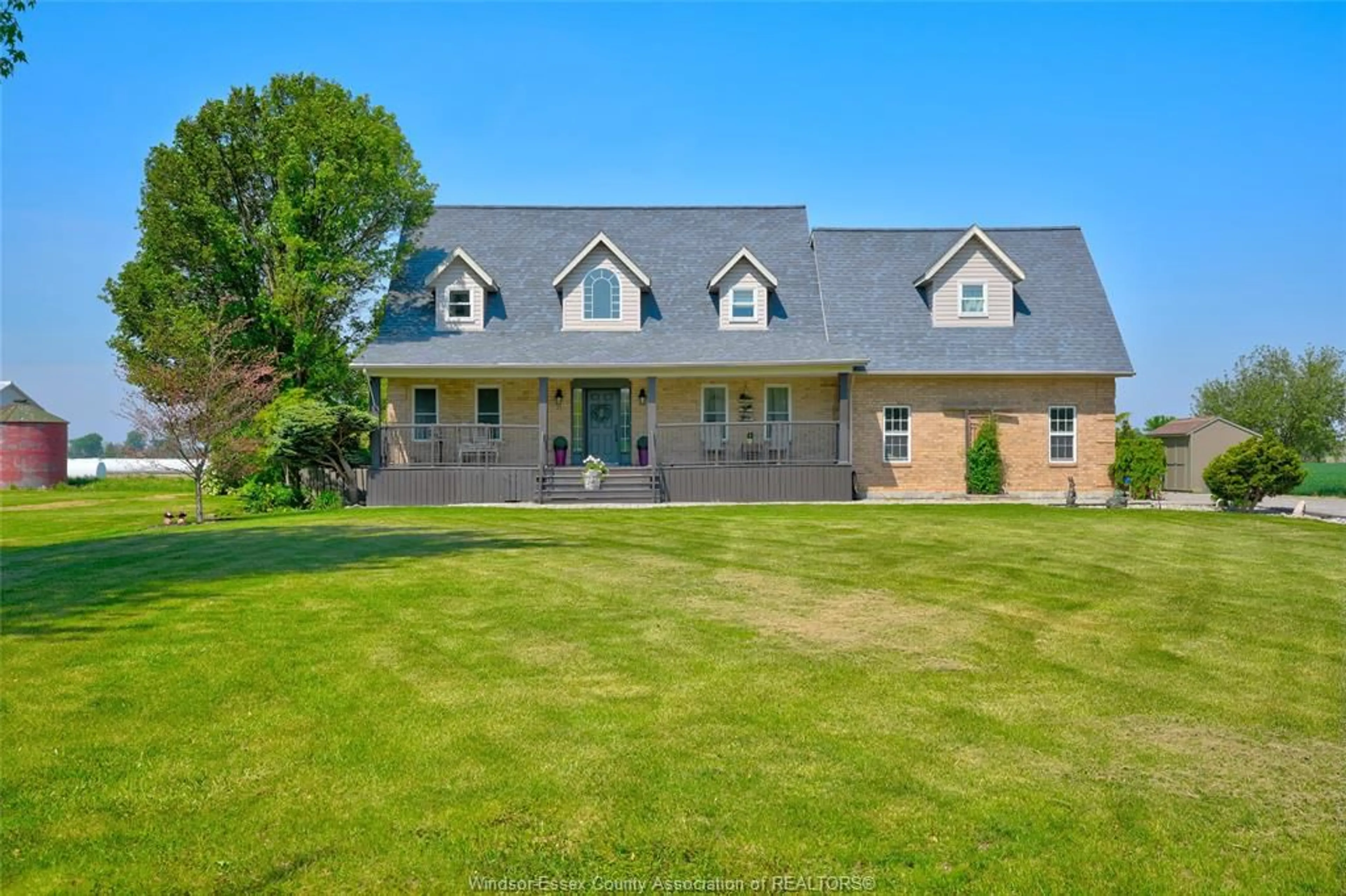 A pic from outside/outdoor area/front of a property/back of a property/a pic from drone, unknown for 323 COUNTY RD 27, Kingsville Ontario N0R 1V0