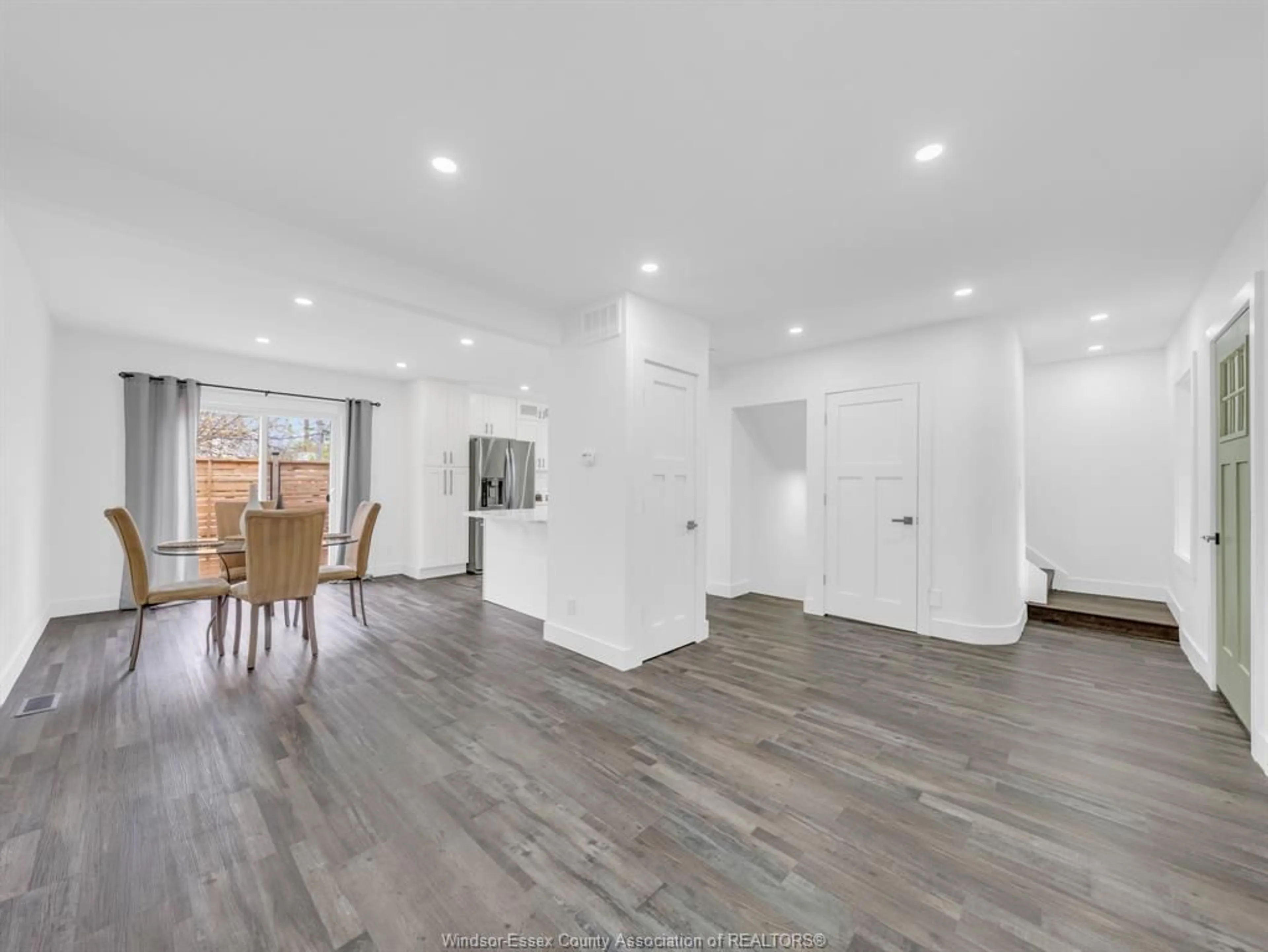 Unknown for 1219 ELSMERE Ave, Windsor Ontario N9A 2B1