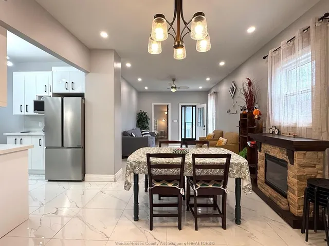 1116 WYANDOTTE, Windsor 4