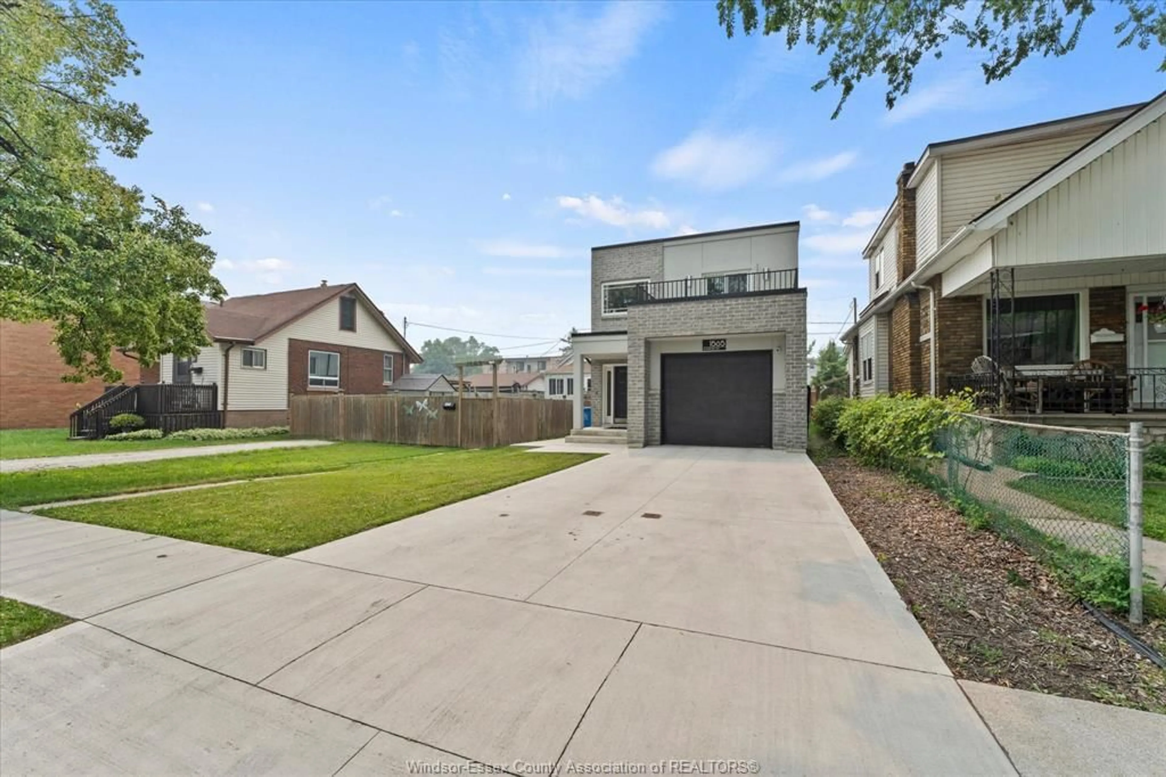 Unknown for 1565 GLADSTONE Ave, Windsor Ontario N8X 1Z3