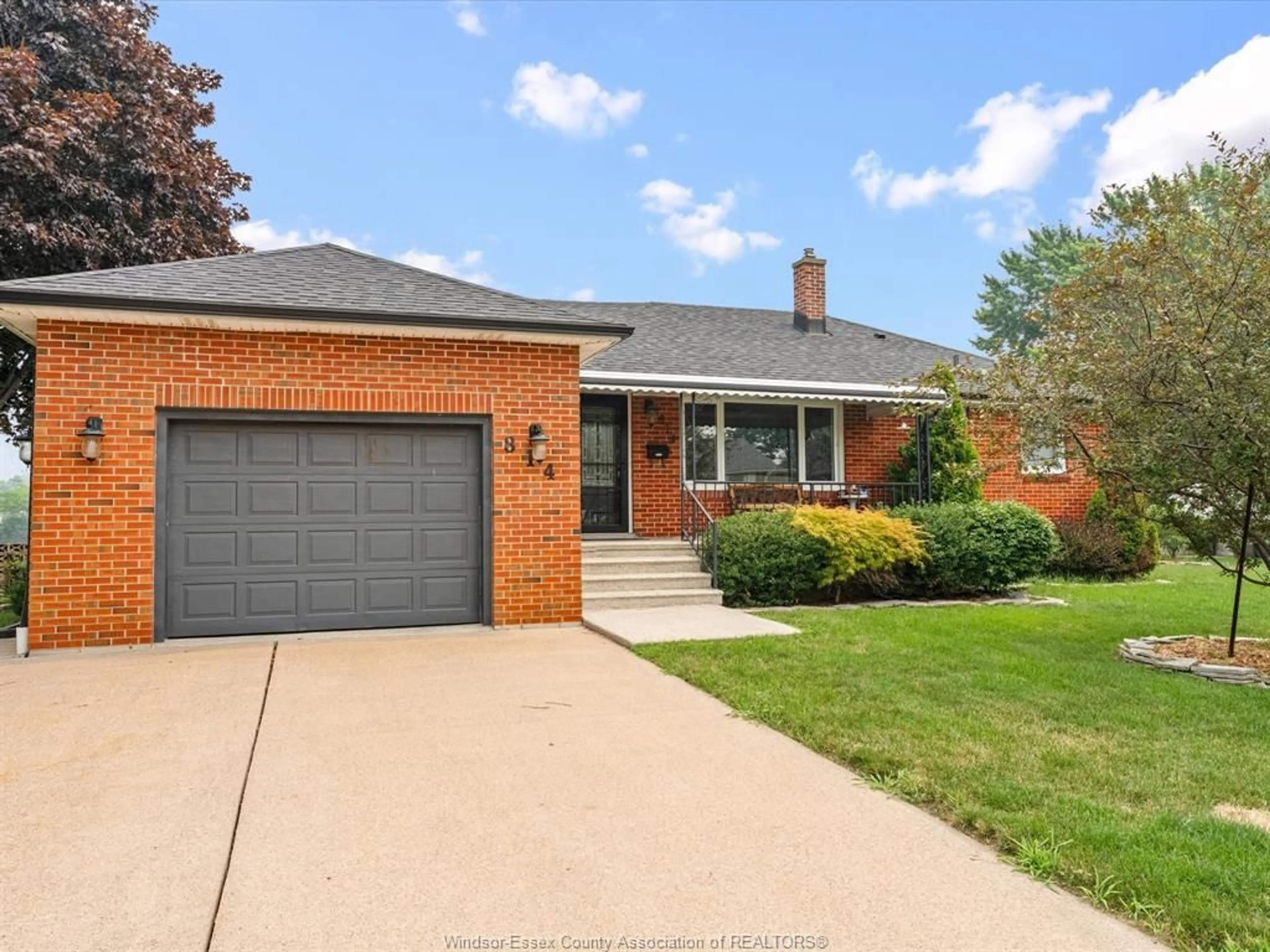 Home with brick exterior material, street for 814 WATSON Ave, Windsor Ontario N8S 3S8