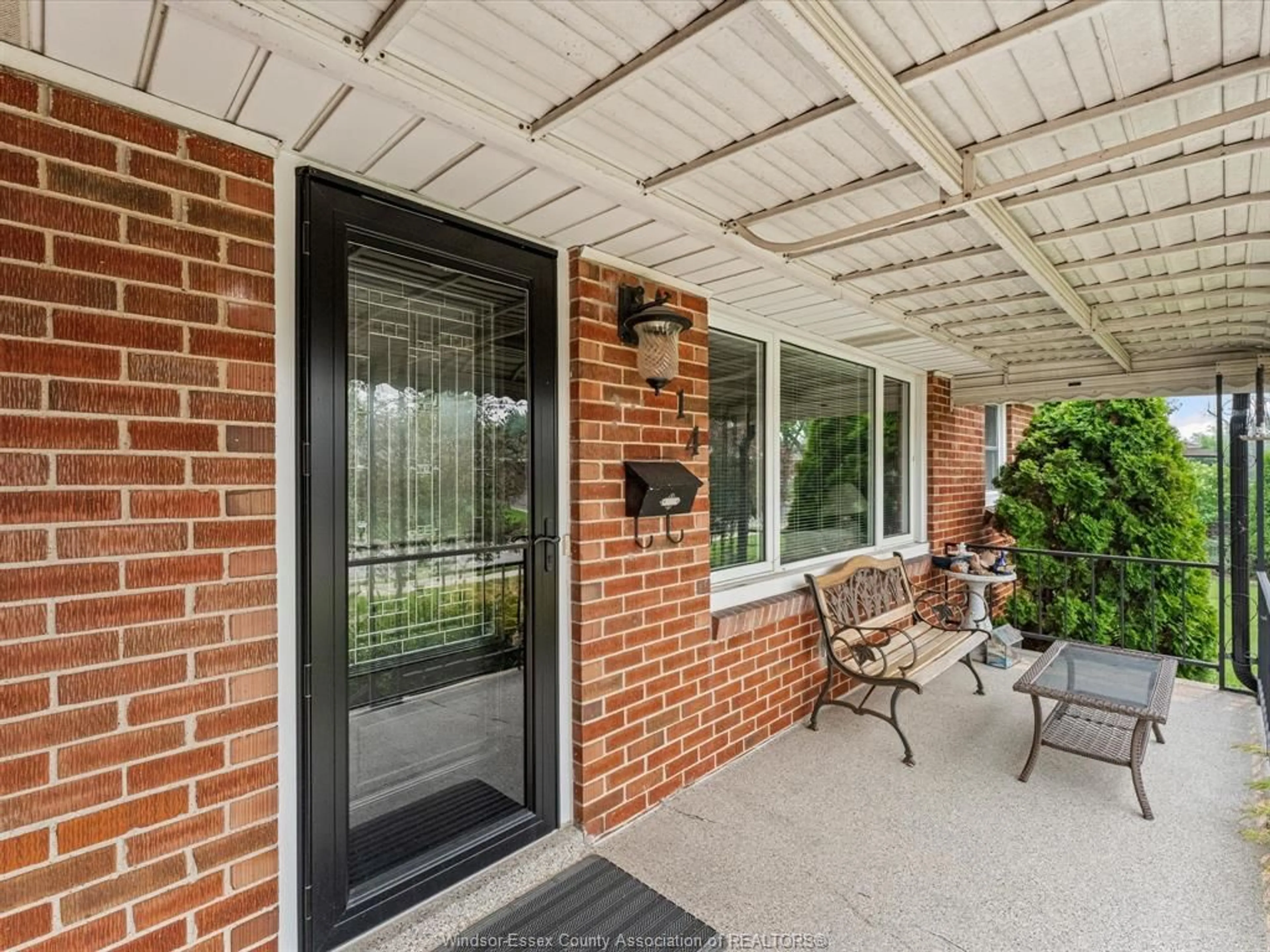 Home with brick exterior material, street for 814 WATSON Ave, Windsor Ontario N8S 3S8