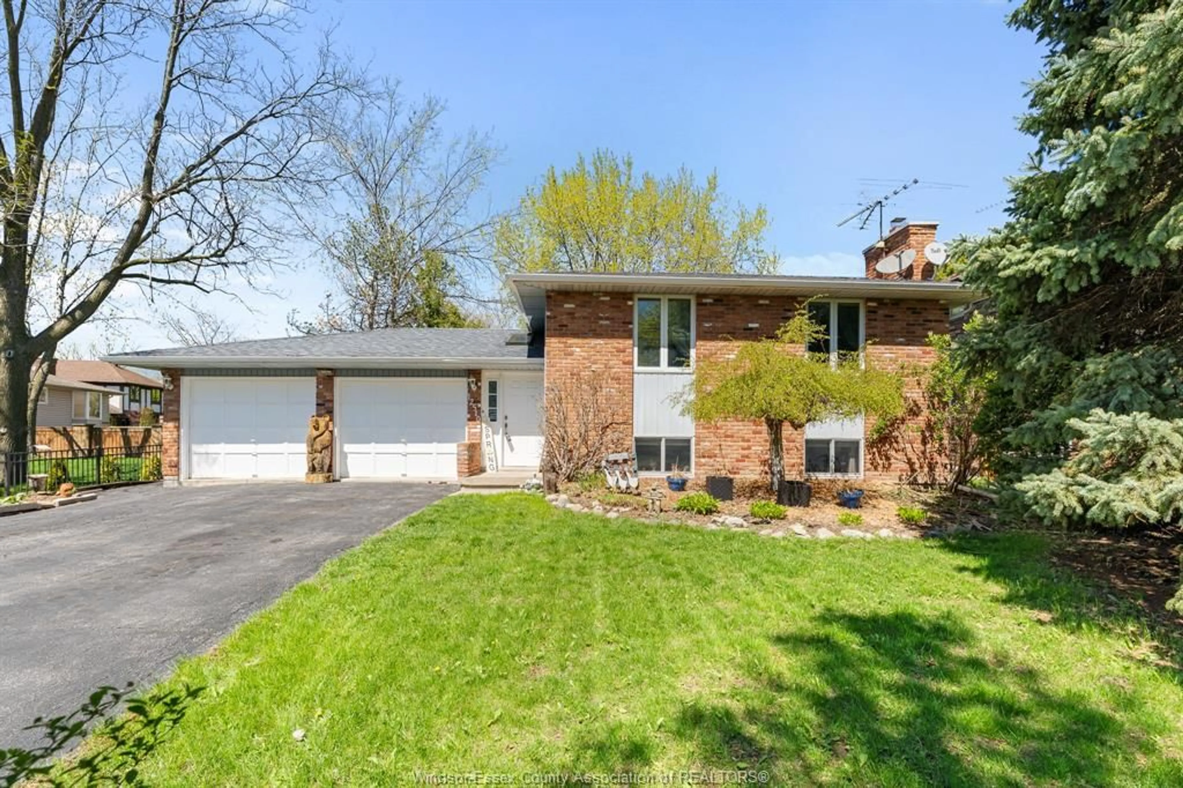 Home with brick exterior material, street for 12510 LITTLE RIVER Blvd, Tecumseh Ontario N8N 4H3