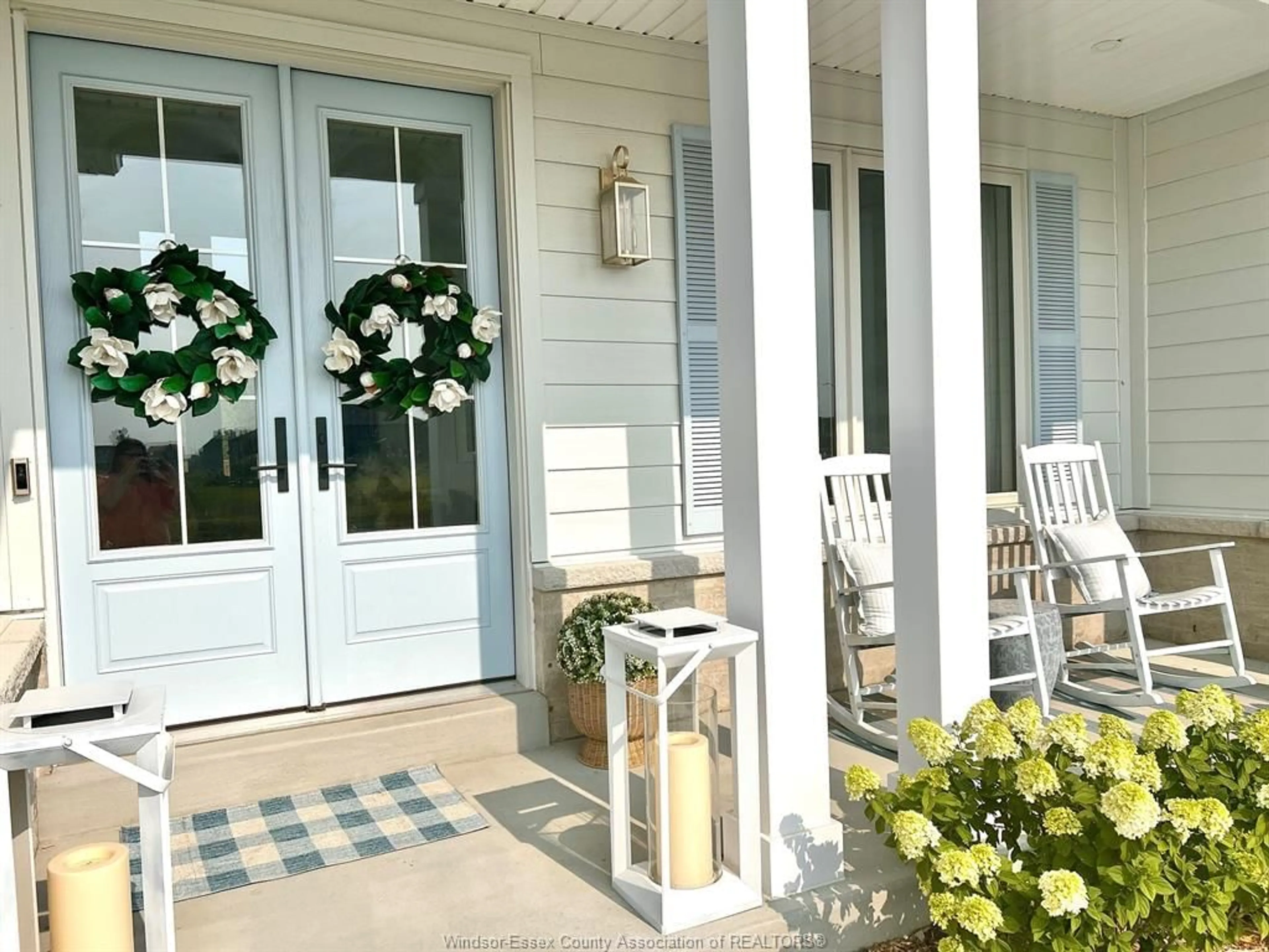 Indoor entryway for 345 MARLA, Lakeshore Ontario N8L 1N9