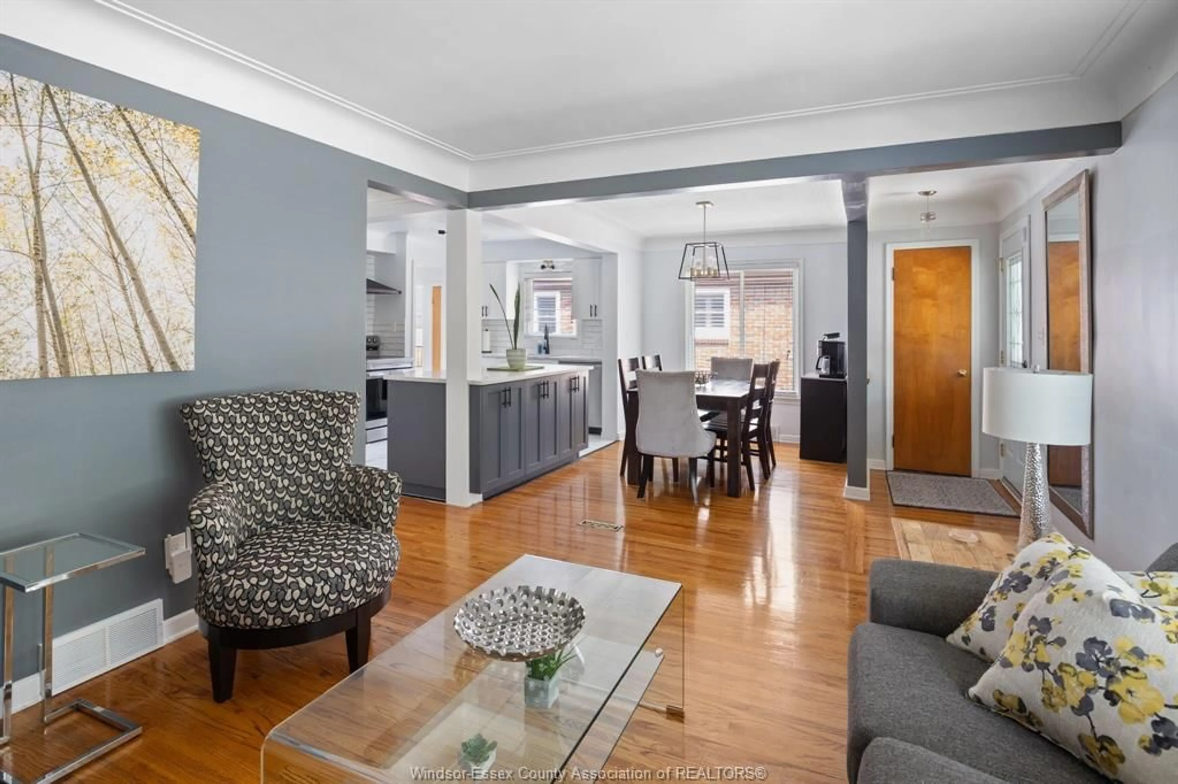 Living room with furniture, unknown for 287 ISABELLE Pl, Windsor Ontario N8S 3A7