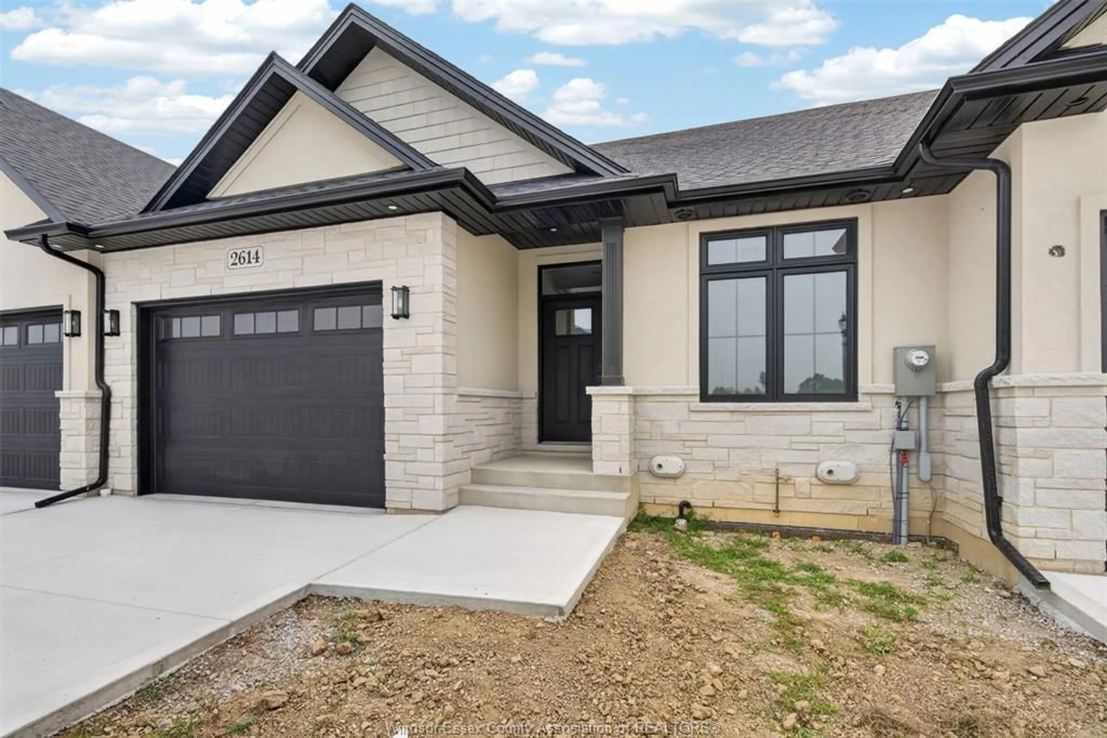 Home with brick exterior material, street for 2614 BARKLEY Ave, Windsor Ontario N8P 0E9