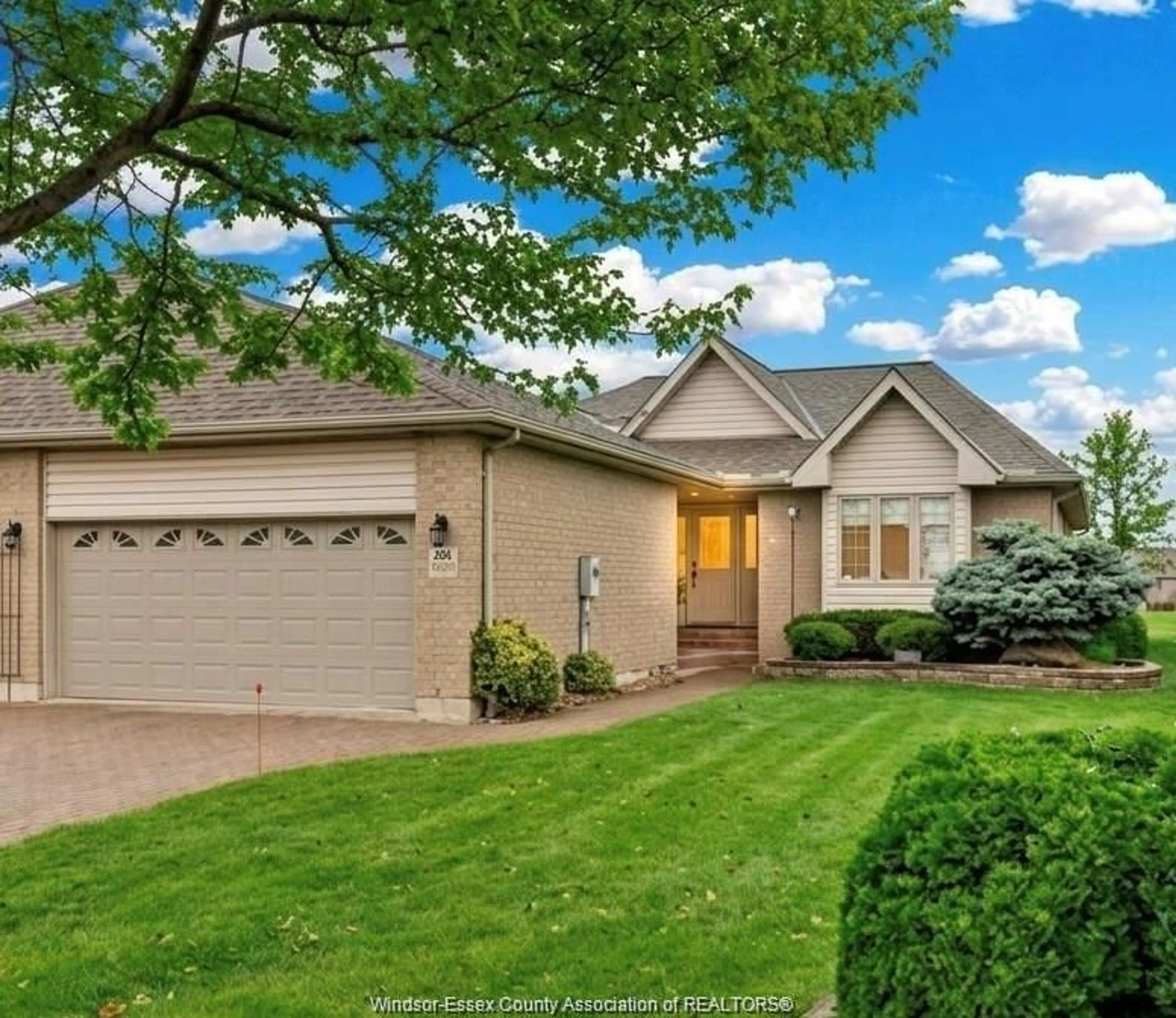 Home with brick exterior material, street for 1257 IMPERIAL, Windsor Ontario N9G 2T5