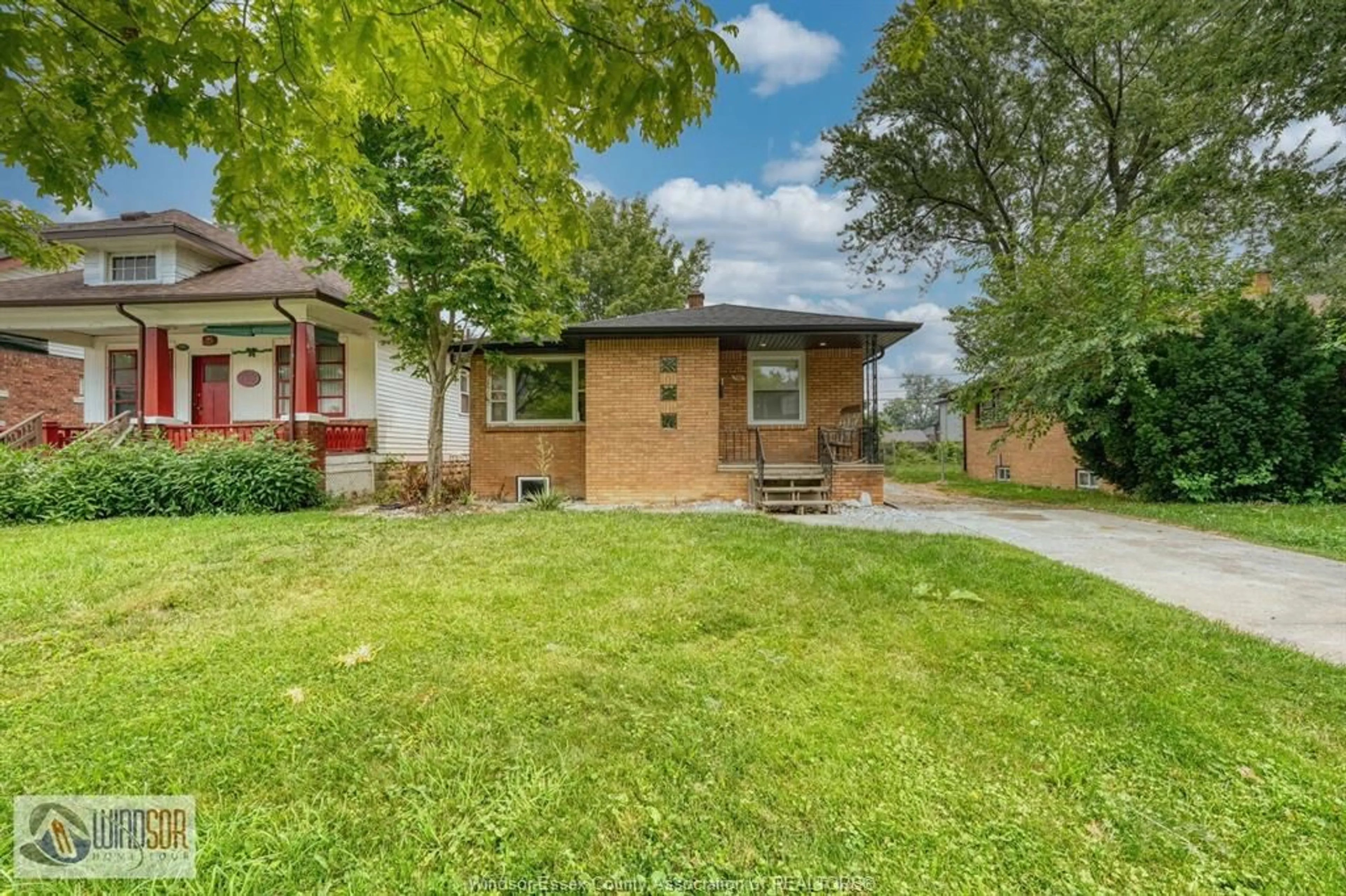 Unknown for 736 PARTINGTON Ave, Windsor Ontario N9B 2N7