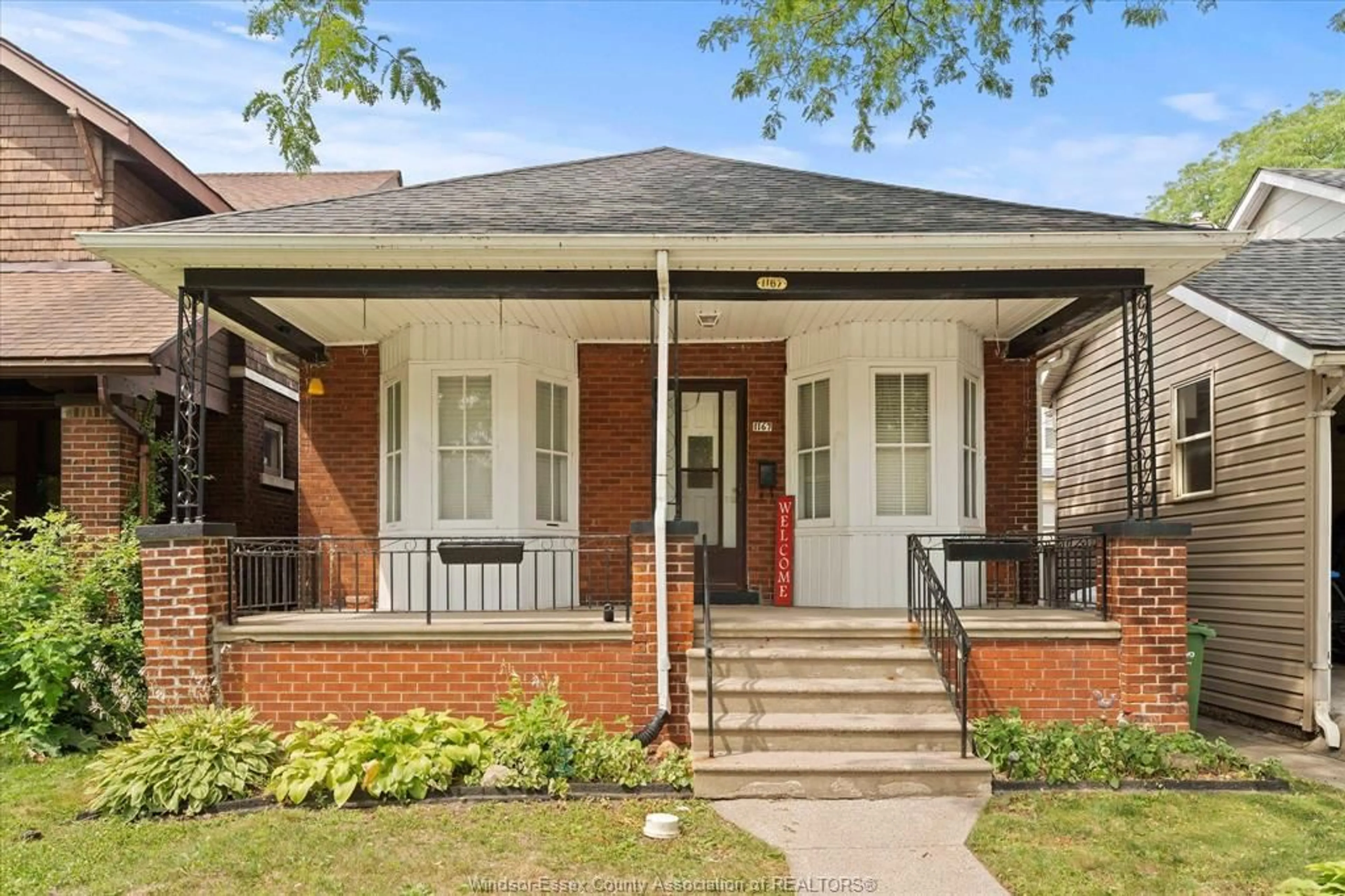Home with brick exterior material, street for 1167 BRUCE Ave, Windsor Ontario N9A 4Y5