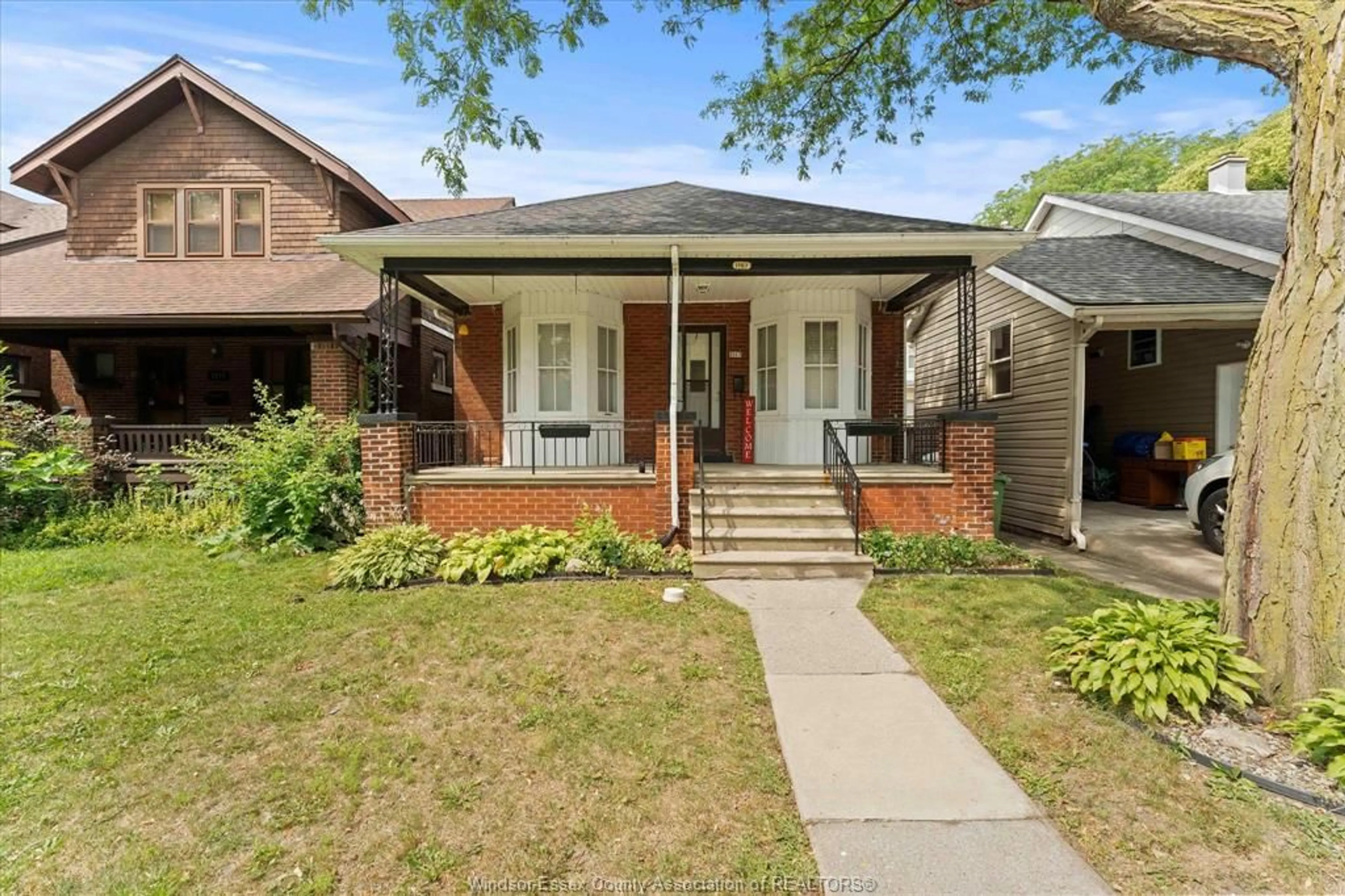 Home with brick exterior material, street for 1167 BRUCE Ave, Windsor Ontario N9A 4Y5