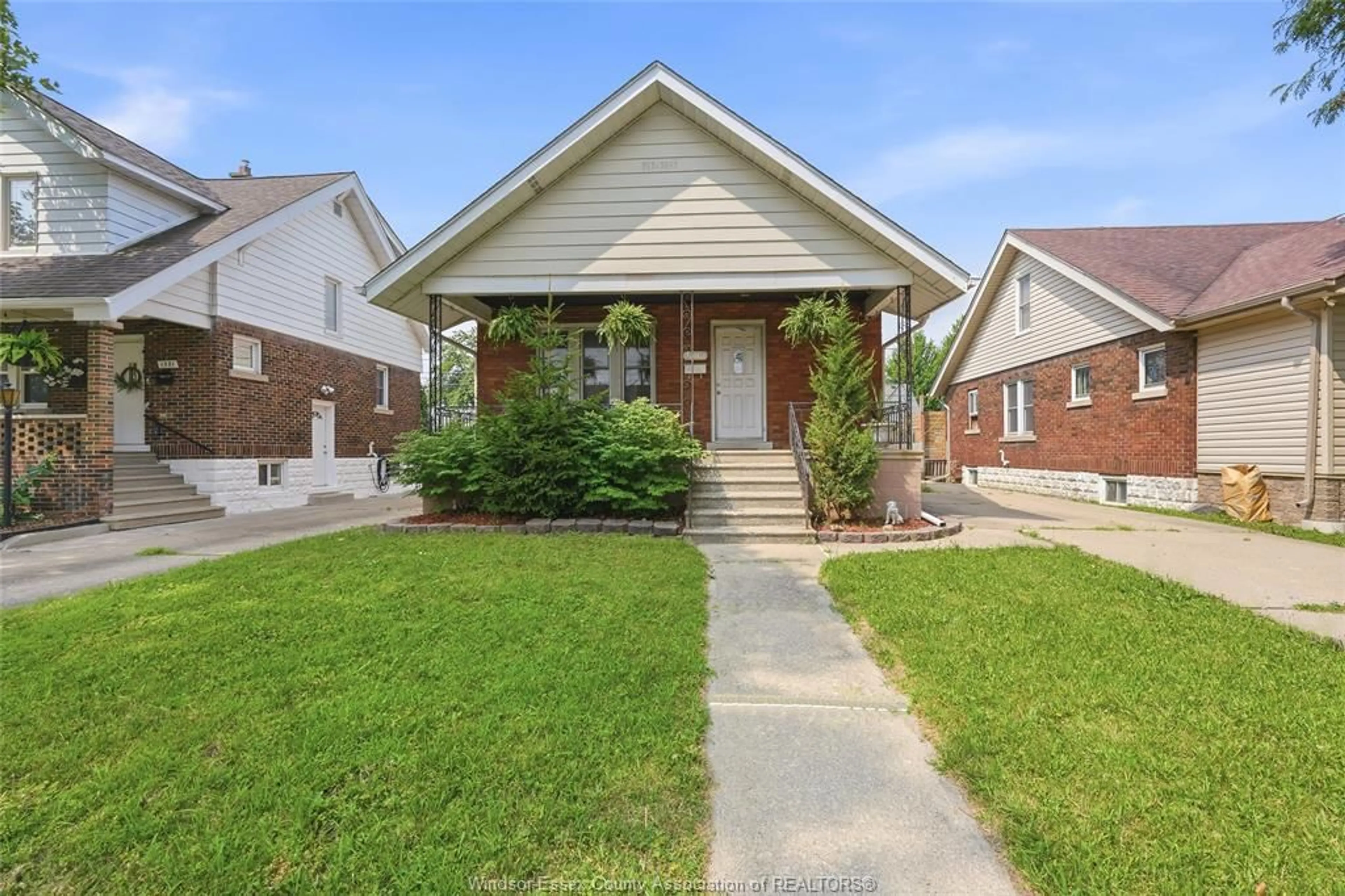Home with brick exterior material, street for 1585 PILLETTE, Windsor Ontario N8Y 3C3