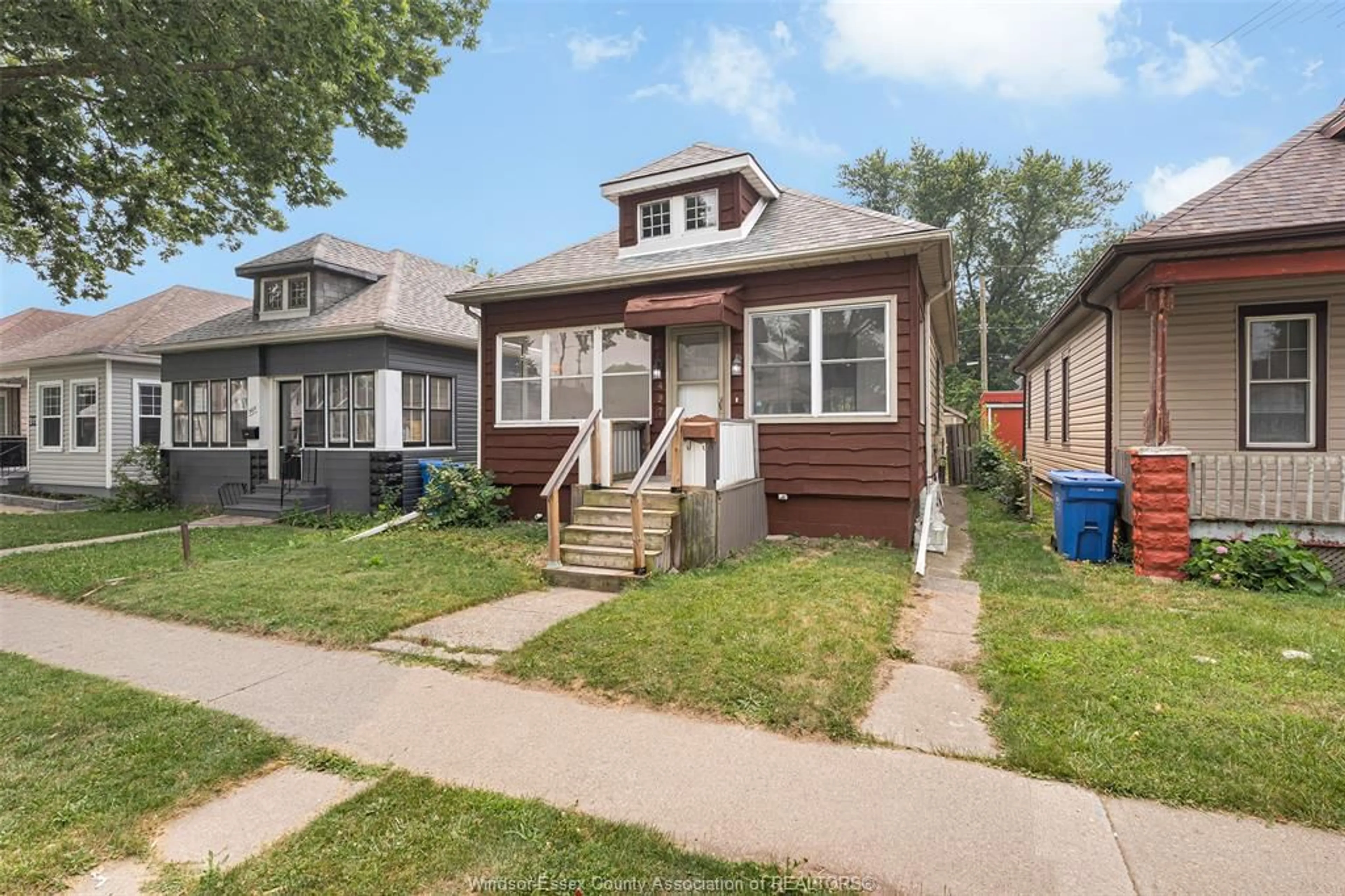 Home with brick exterior material, street for 497 MCKAY Ave, Windsor Ontario N9B 1Z7