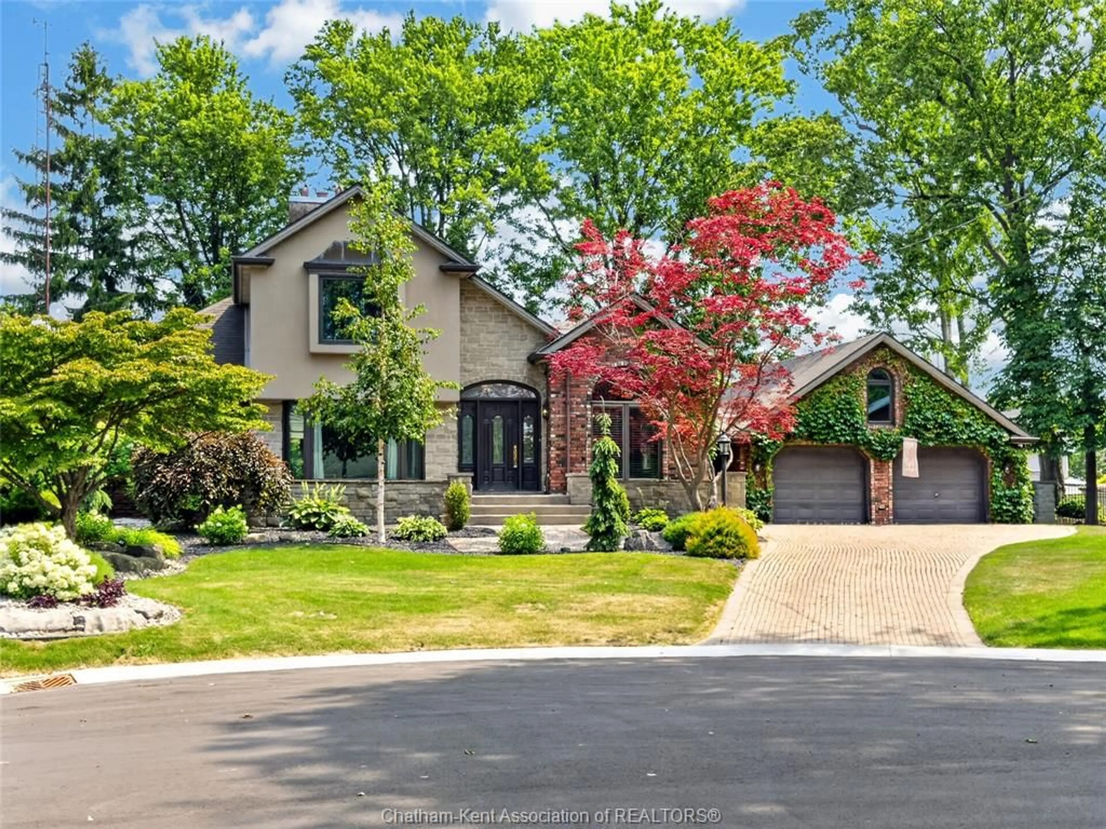 Home with brick exterior material, street for 7 FAIRCOURT Ave, Chatham Ontario N7L 2X2