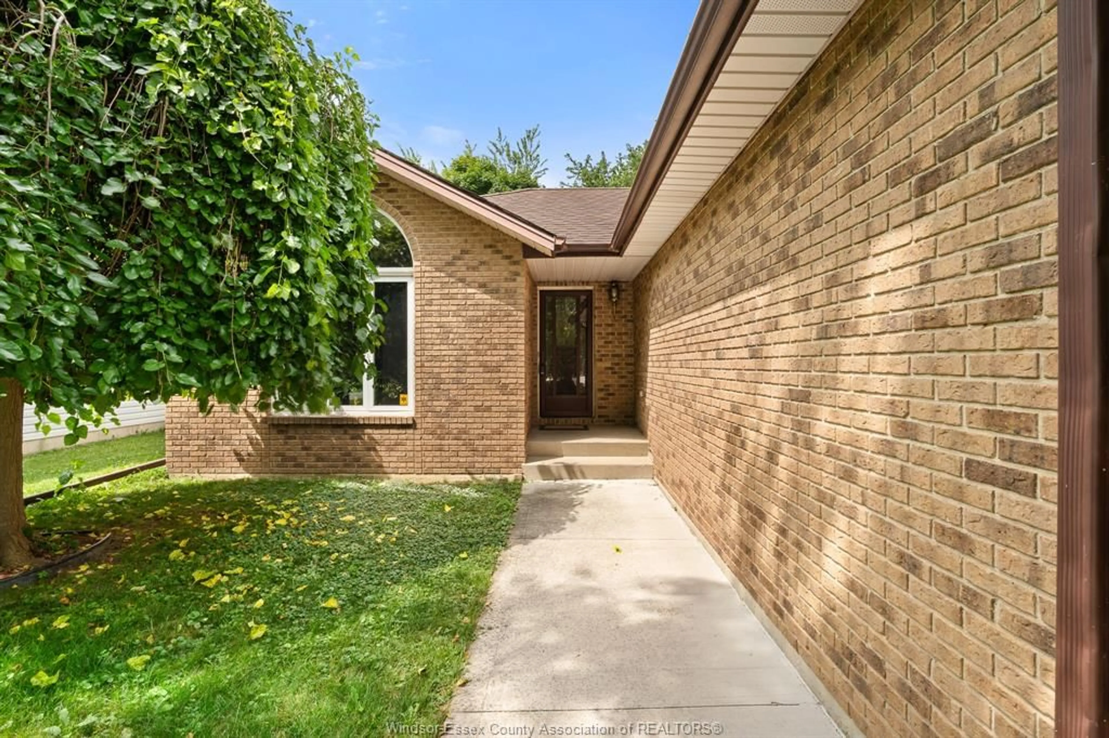 Home with brick exterior material, street for 3537 Woodward Blvd, Windsor Ontario N8W 5G4