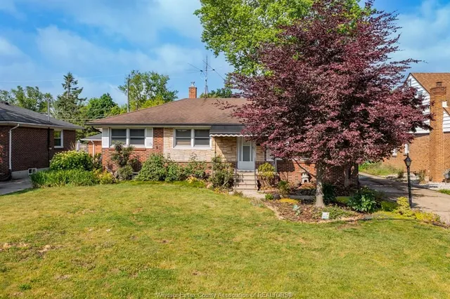 3063 BRUCE Ave, Windsor 2