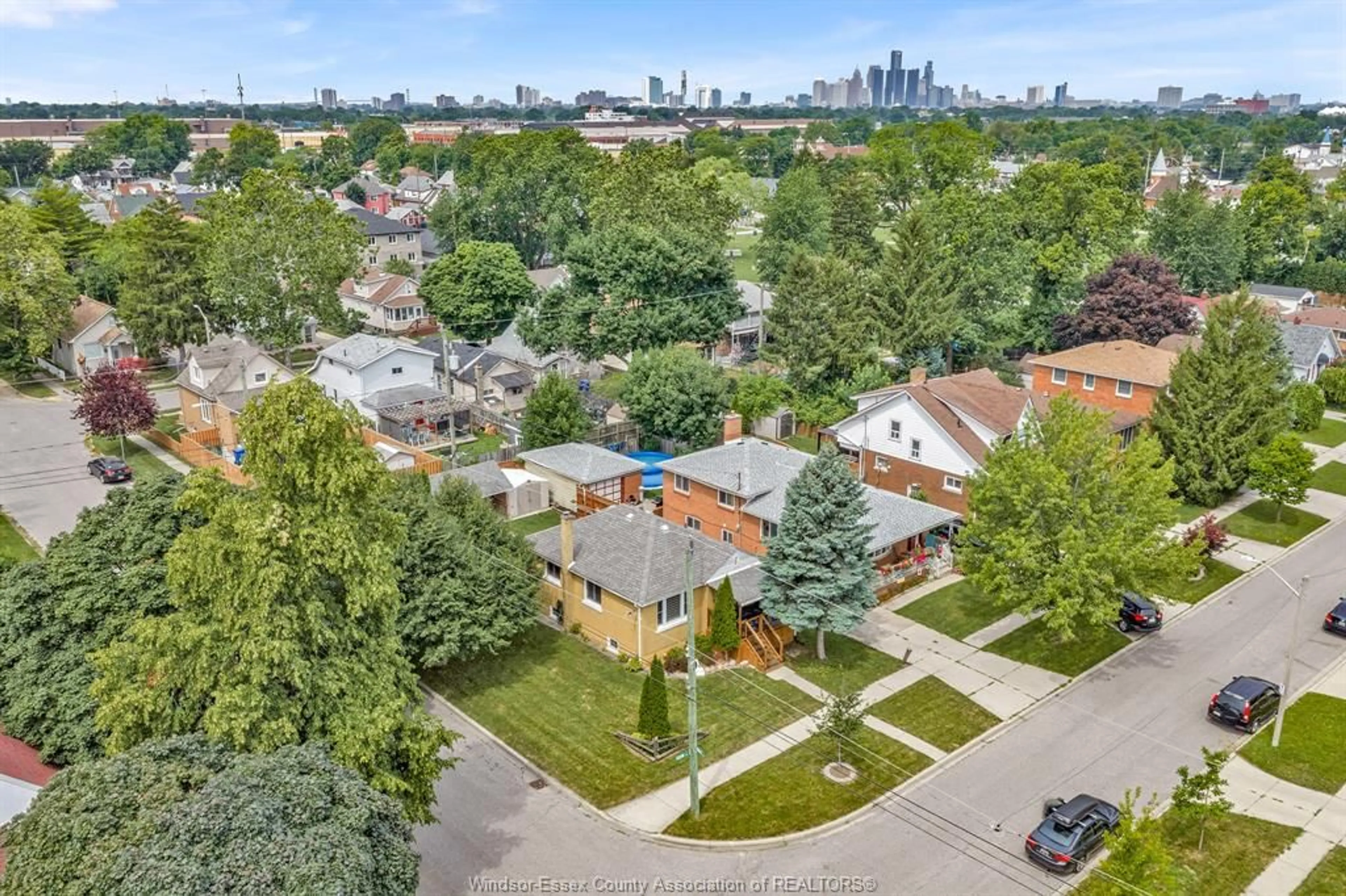A pic from outside/outdoor area/front of a property/back of a property/a pic from drone, city buildings view from balcony for 1595 Alexis, Windsor Ontario N8Y 4P1
